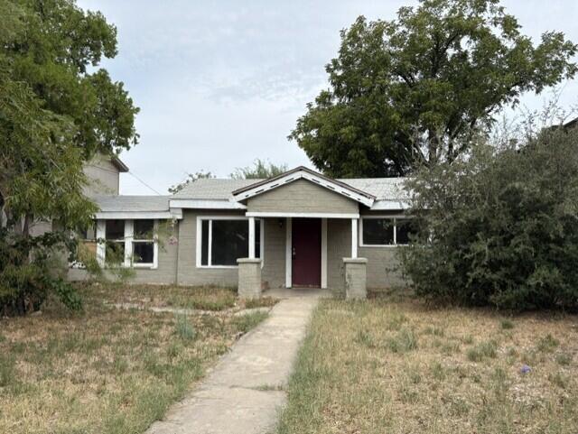 2902 San Antonio Street Property Photo 1