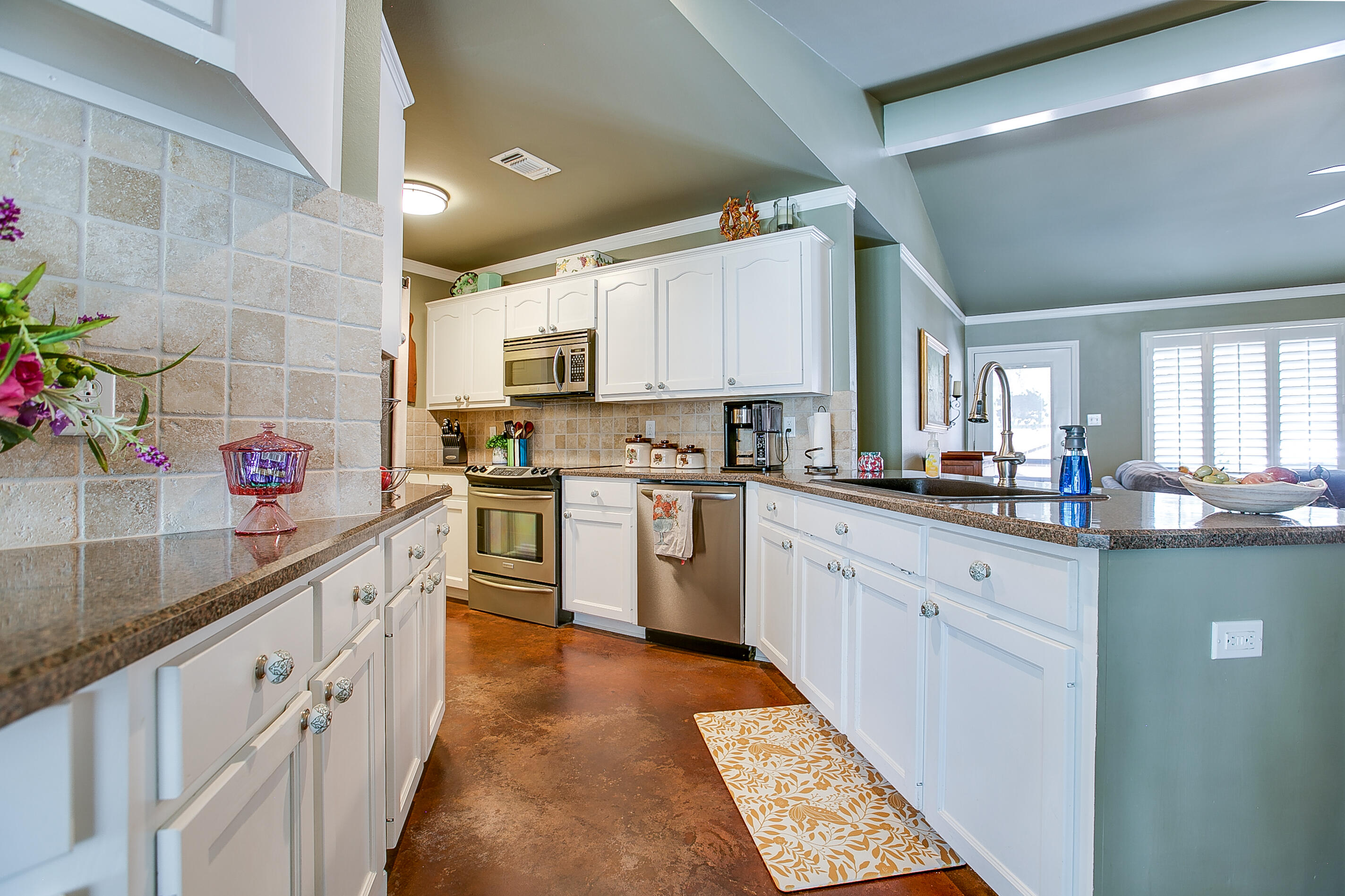3654 Apollo Lane Property Photo 5