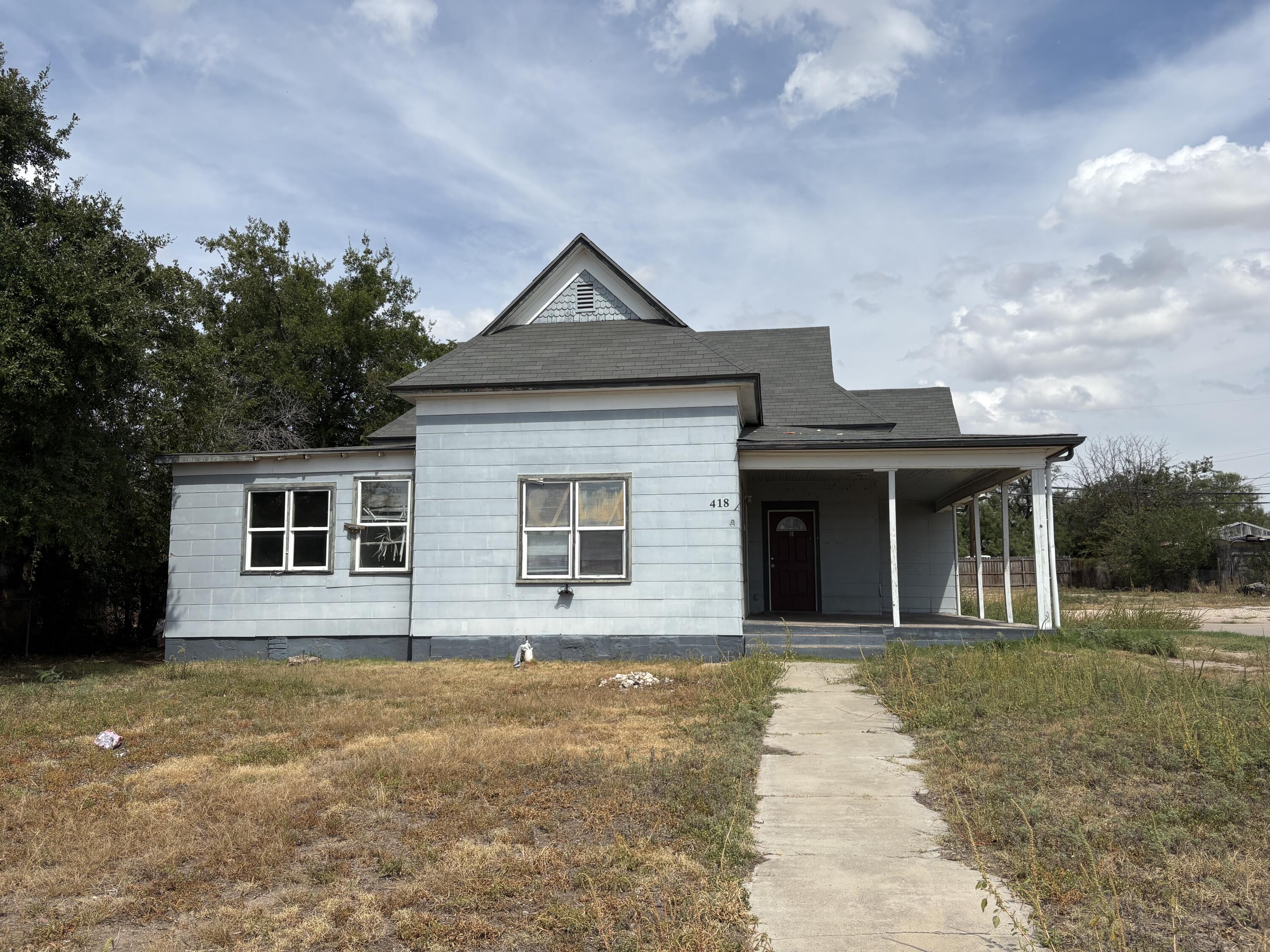 418 E Harris Avenue Property Photo 1