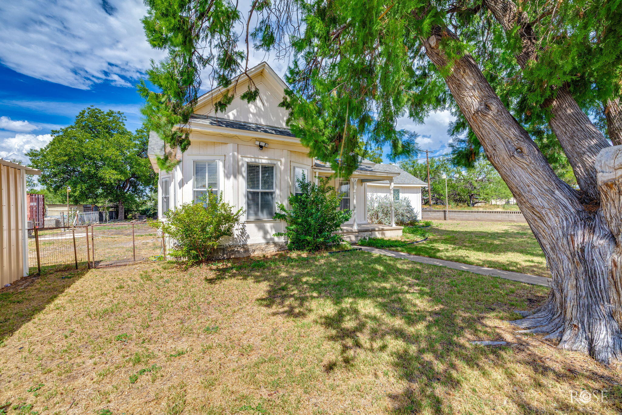211 Wabash Avenue Property Photo 3