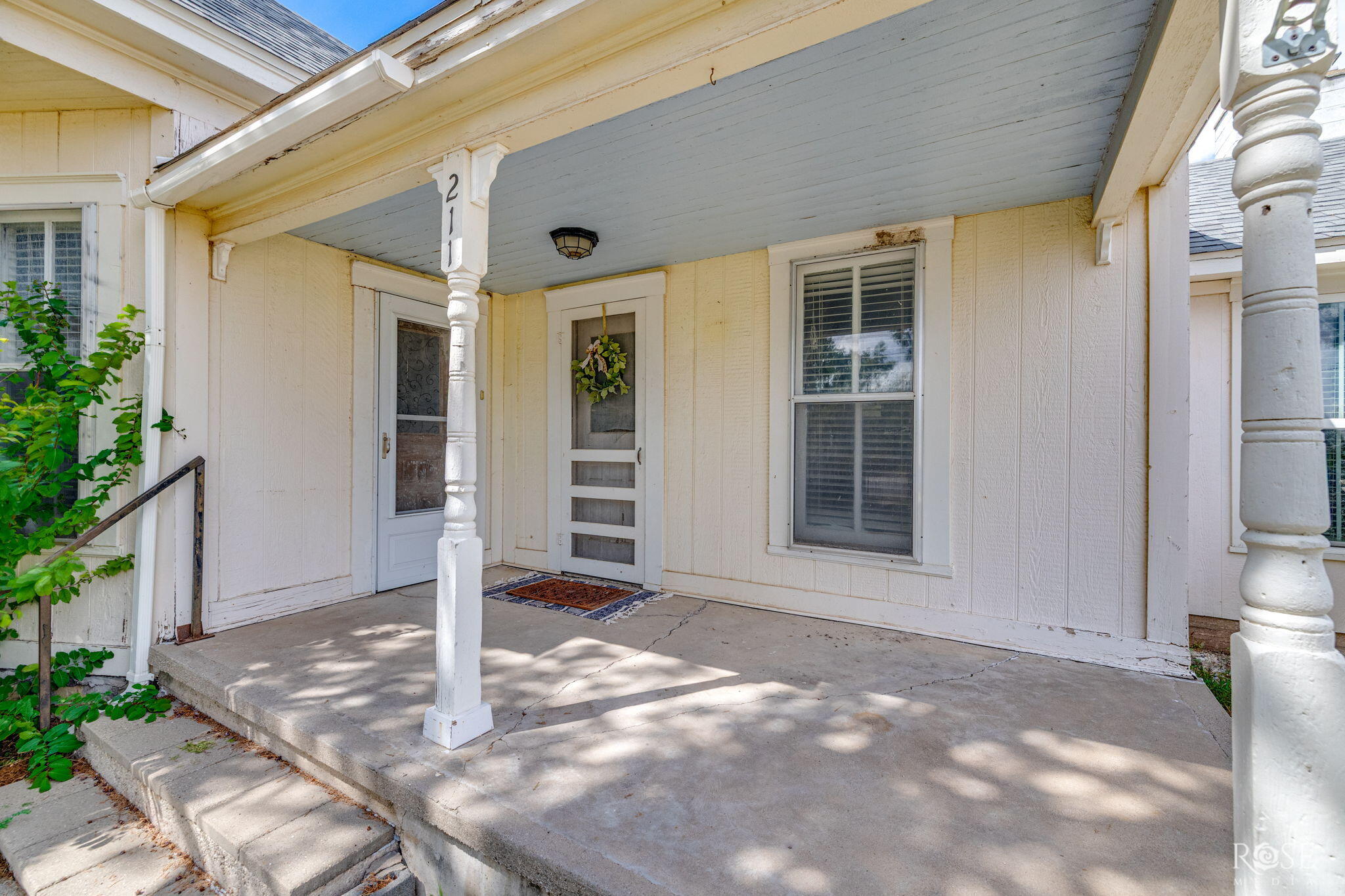 211 Wabash Avenue Property Photo 4