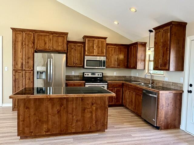 1221 Daniel Street Property Photo 4