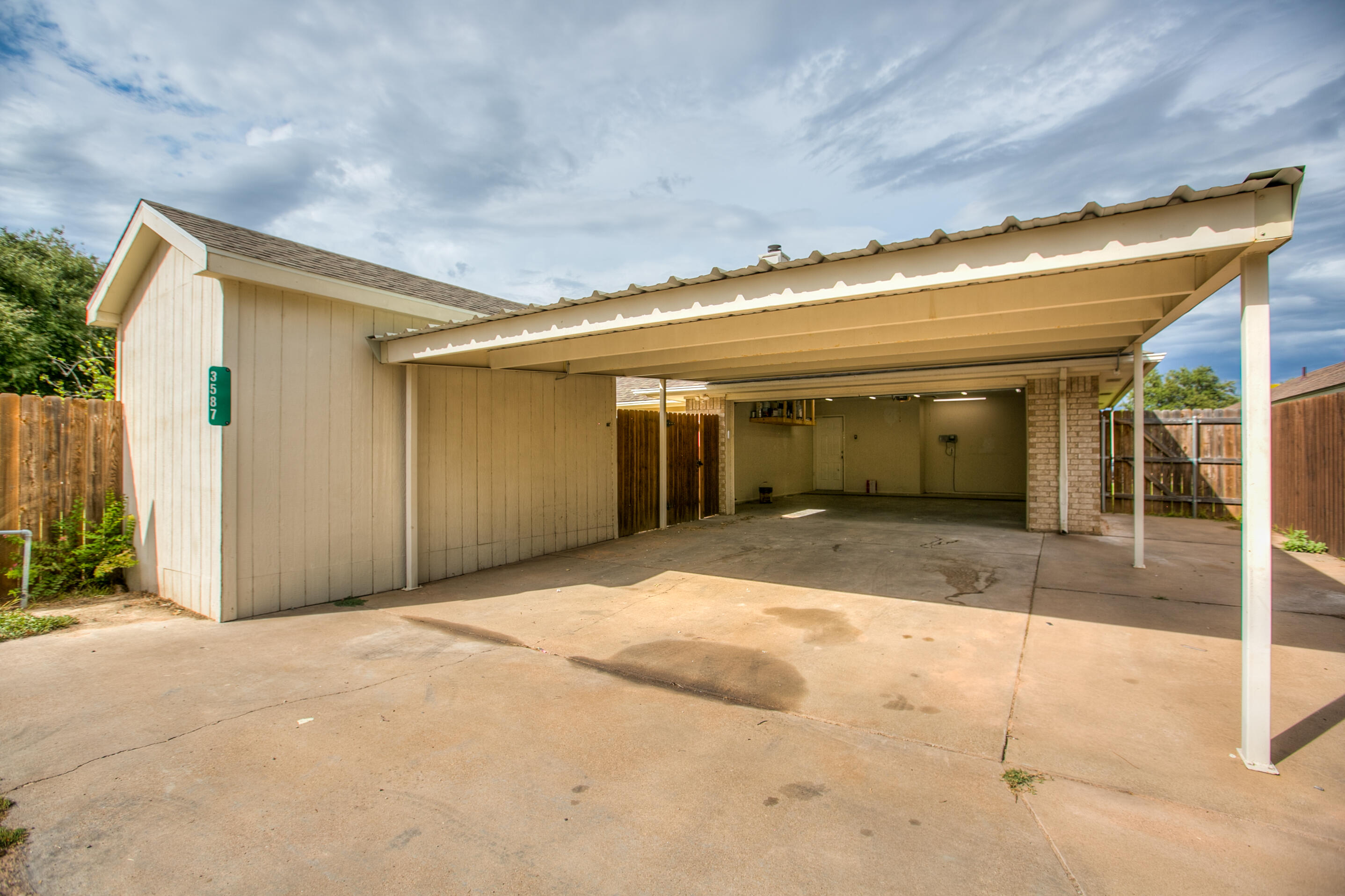 3587 Shadyhill Drive Property Photo 35