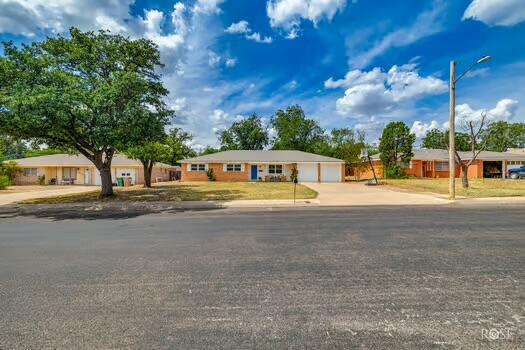 257 Glenna Drive Property Photo 2