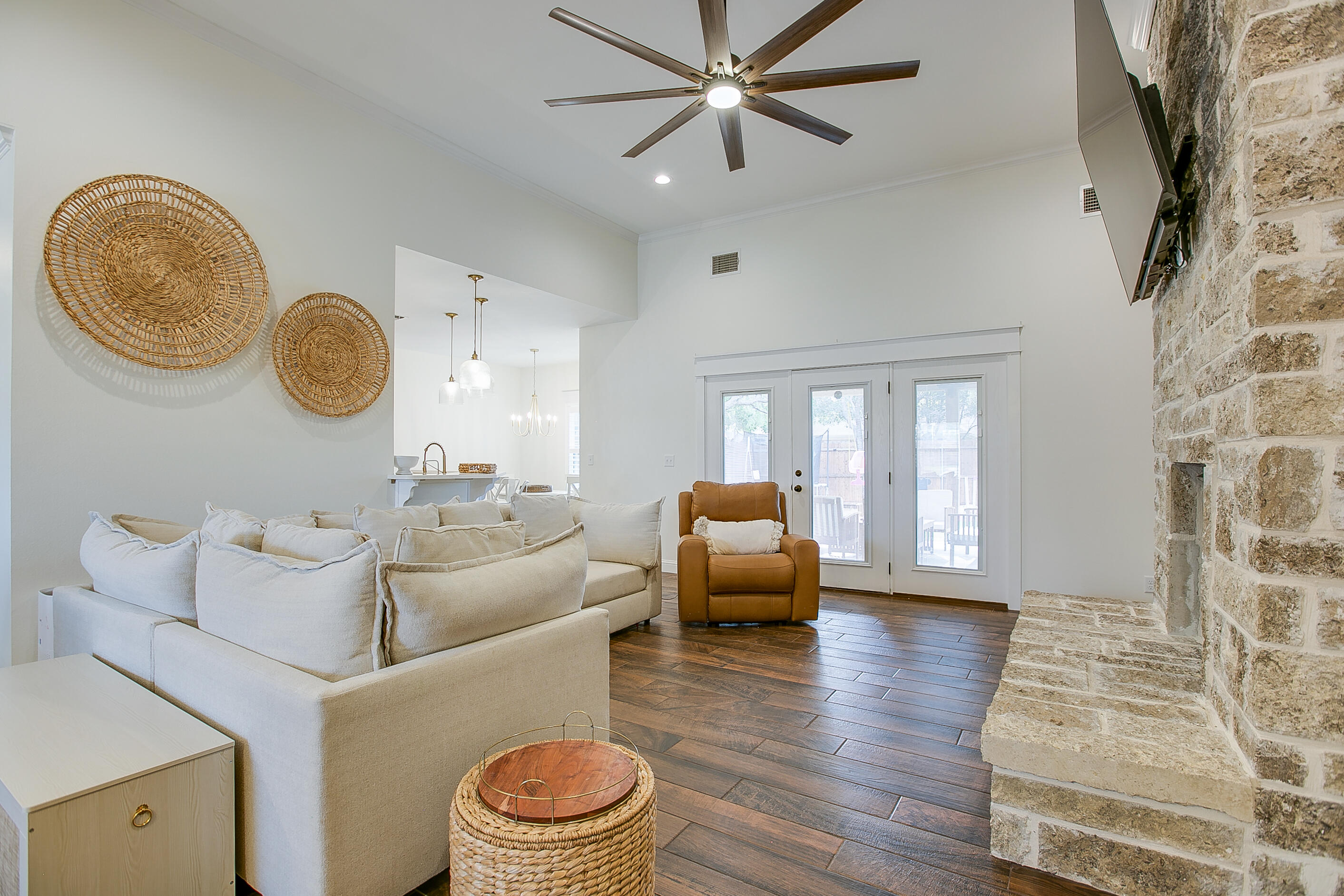 2025 Silver Creek Court Property Photo 11
