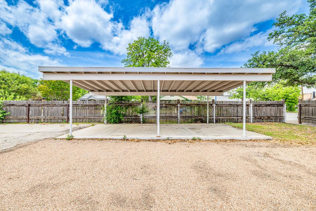 1317 Colorado Avenue Property Photo 6