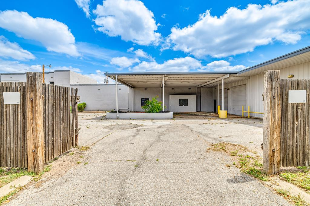 1317 Colorado Avenue Property Photo 8