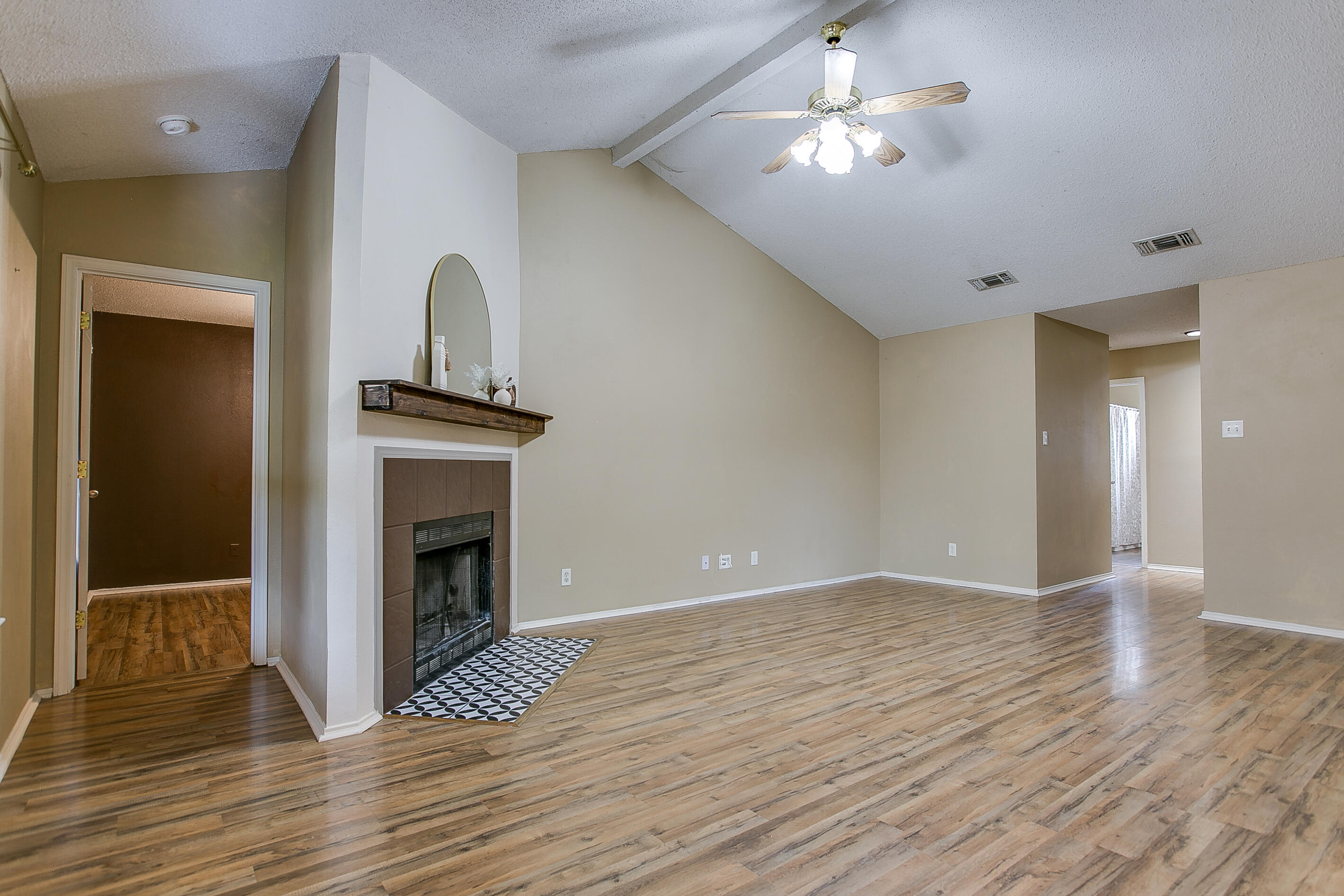 2306 1st Atlas Street Property Photo 8