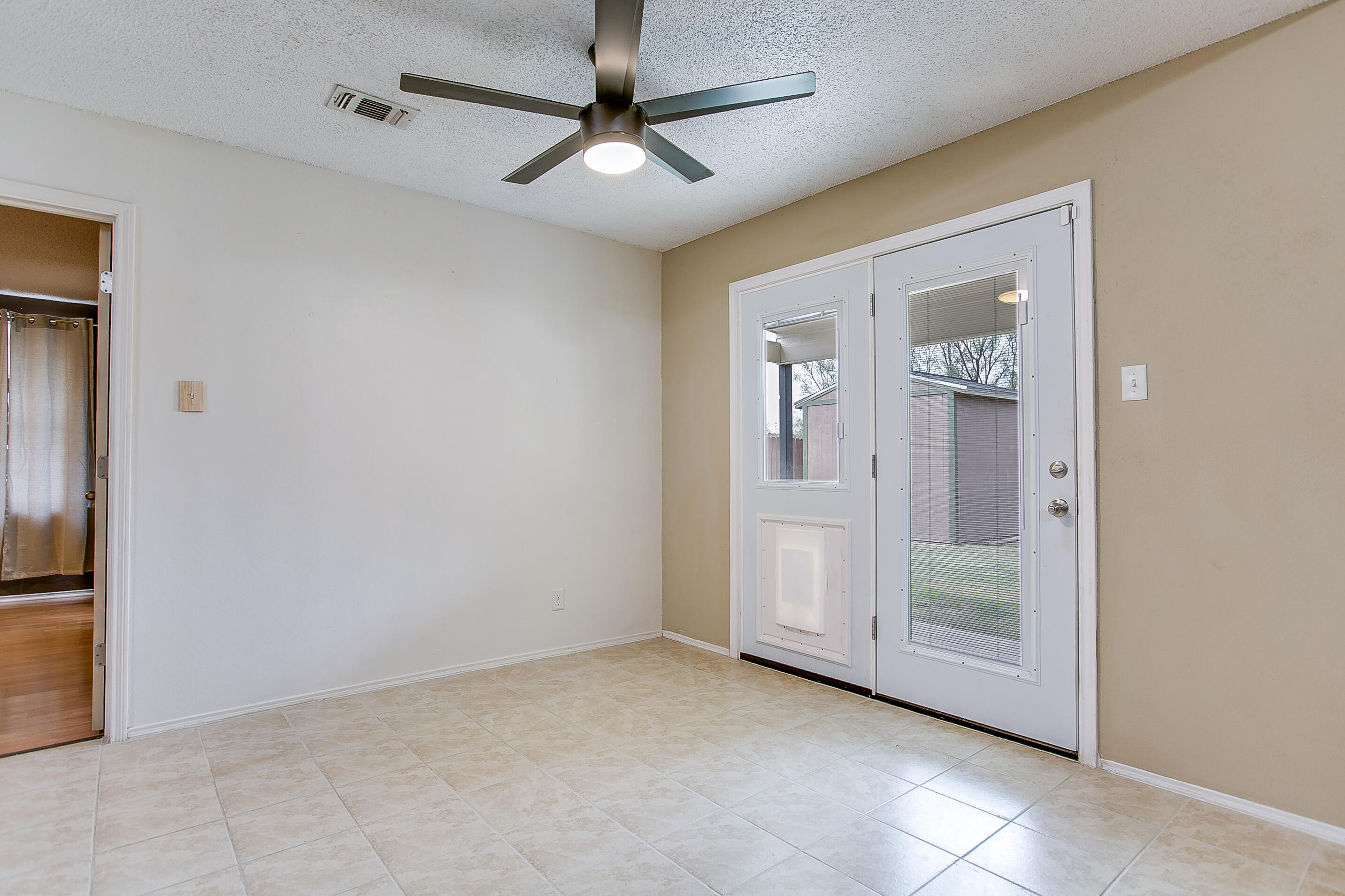 2306 1st Atlas Street Property Photo 10