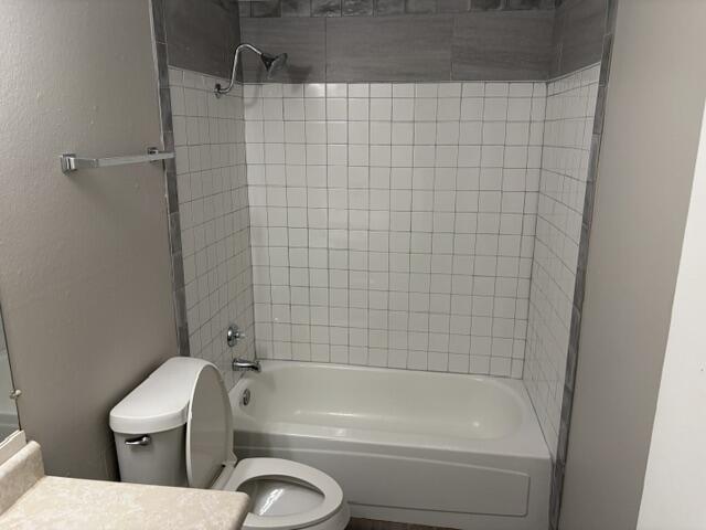 1121 Toby Lane Property Photo 8
