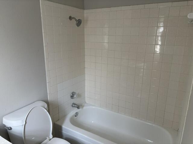 1121 Toby Lane Property Photo 11