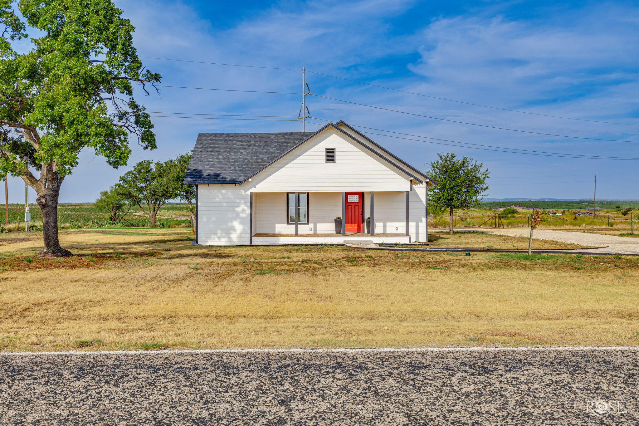 1826 Fm 2333 Property Photo 1