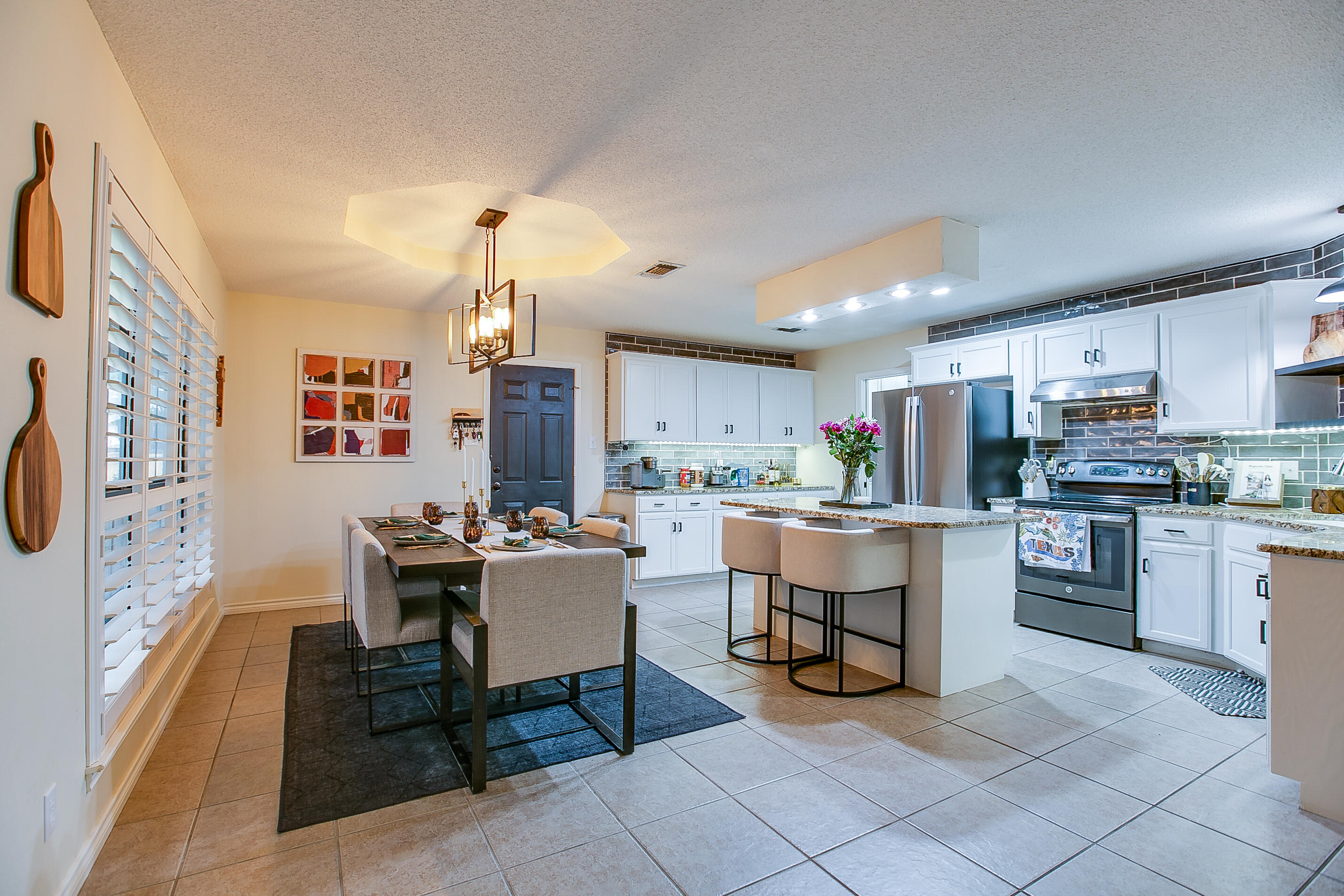 4529 Shingle Oak Lane Property Photo 6