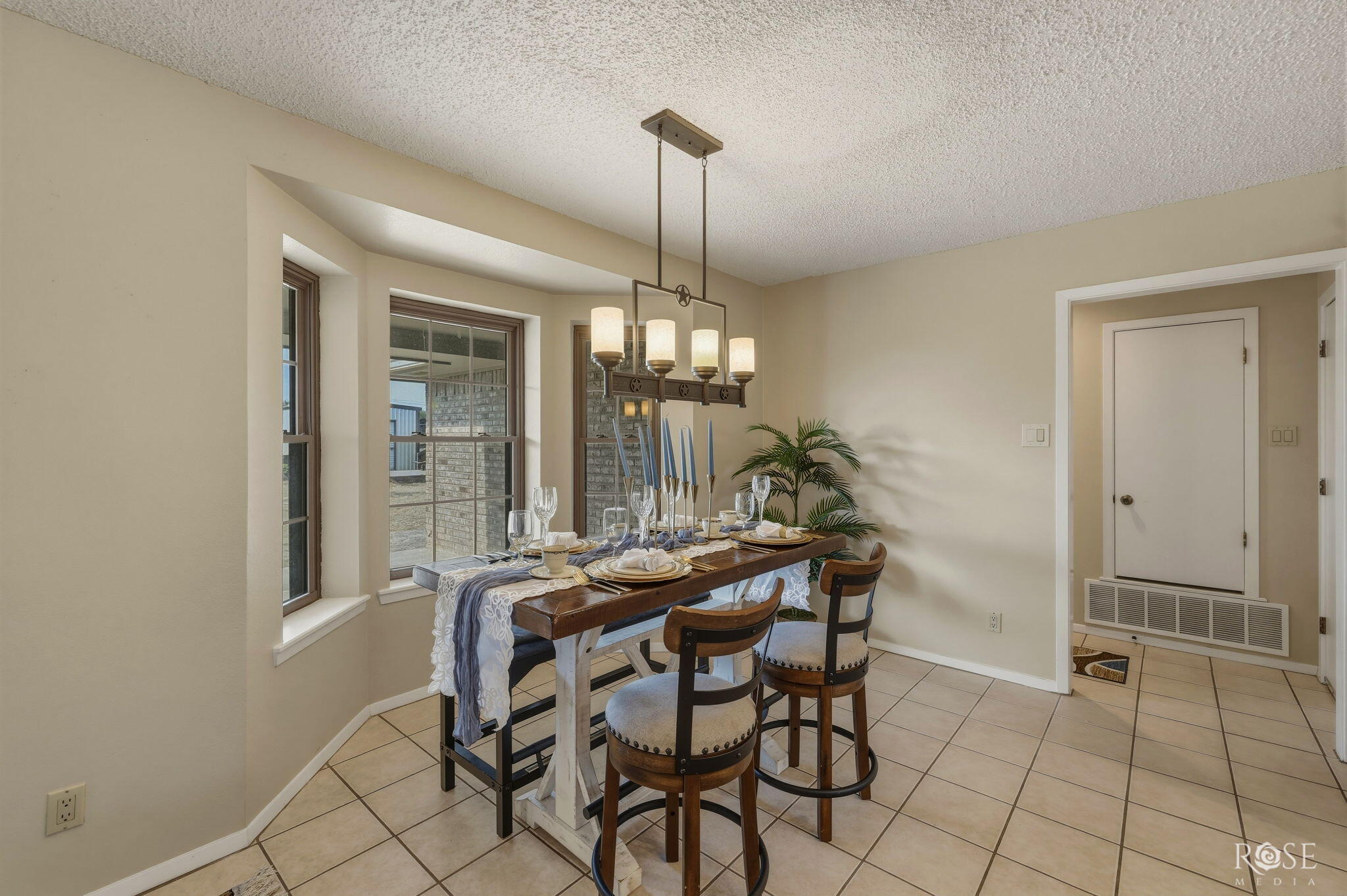 153 Edinburgh Road Property Photo 7