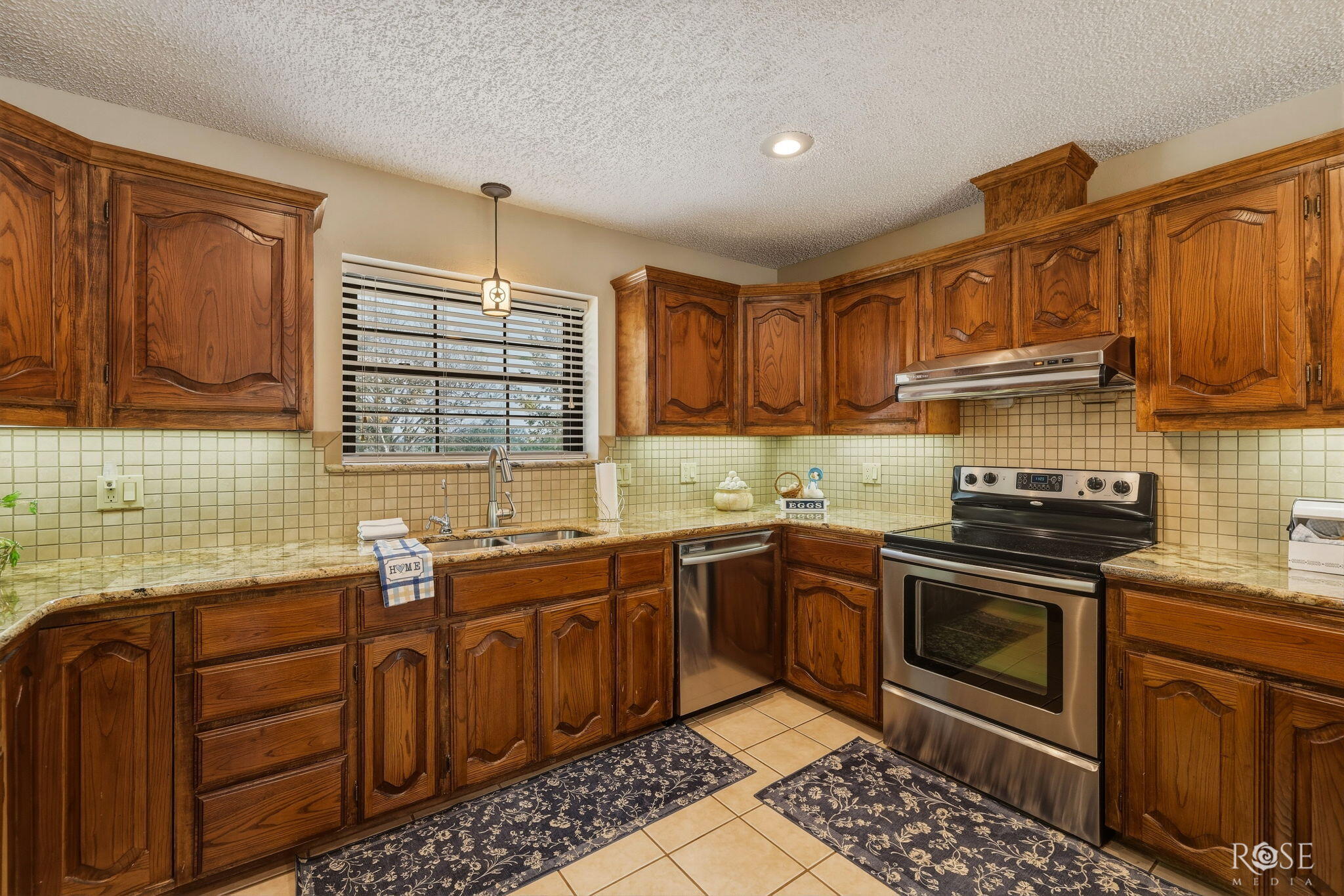 153 Edinburgh Road Property Photo 8