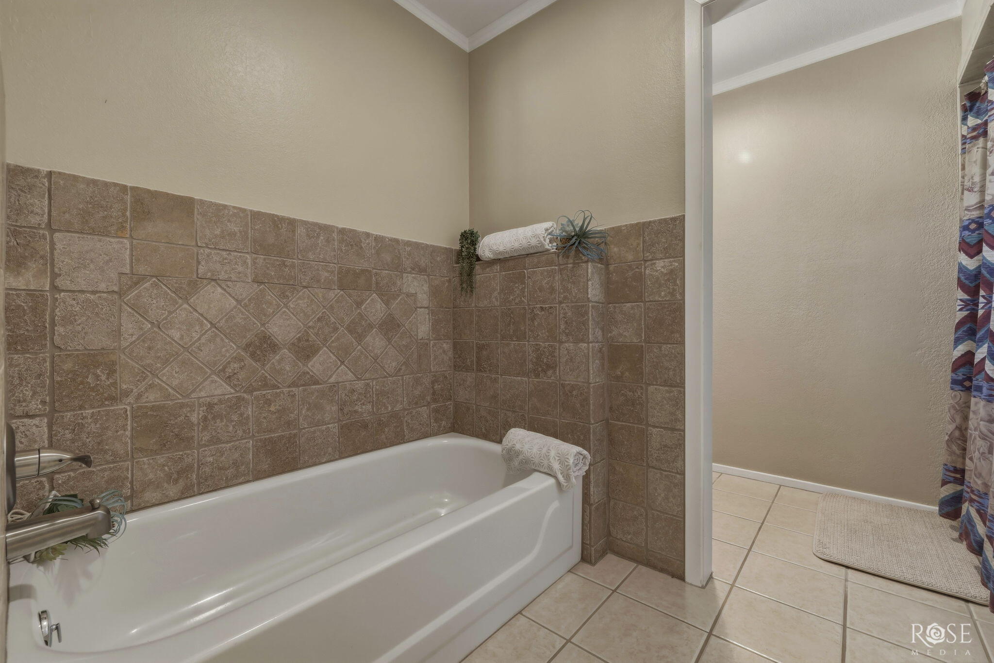 153 Edinburgh Road Property Photo 14