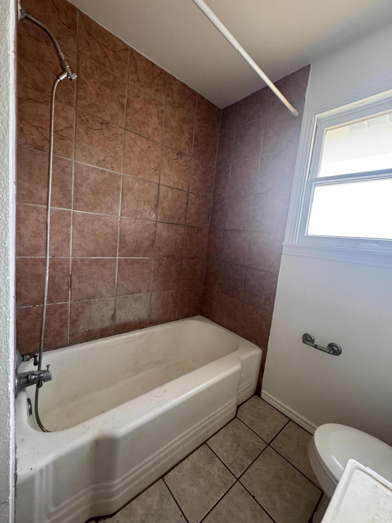 1530 Christoval Road Property Photo 6