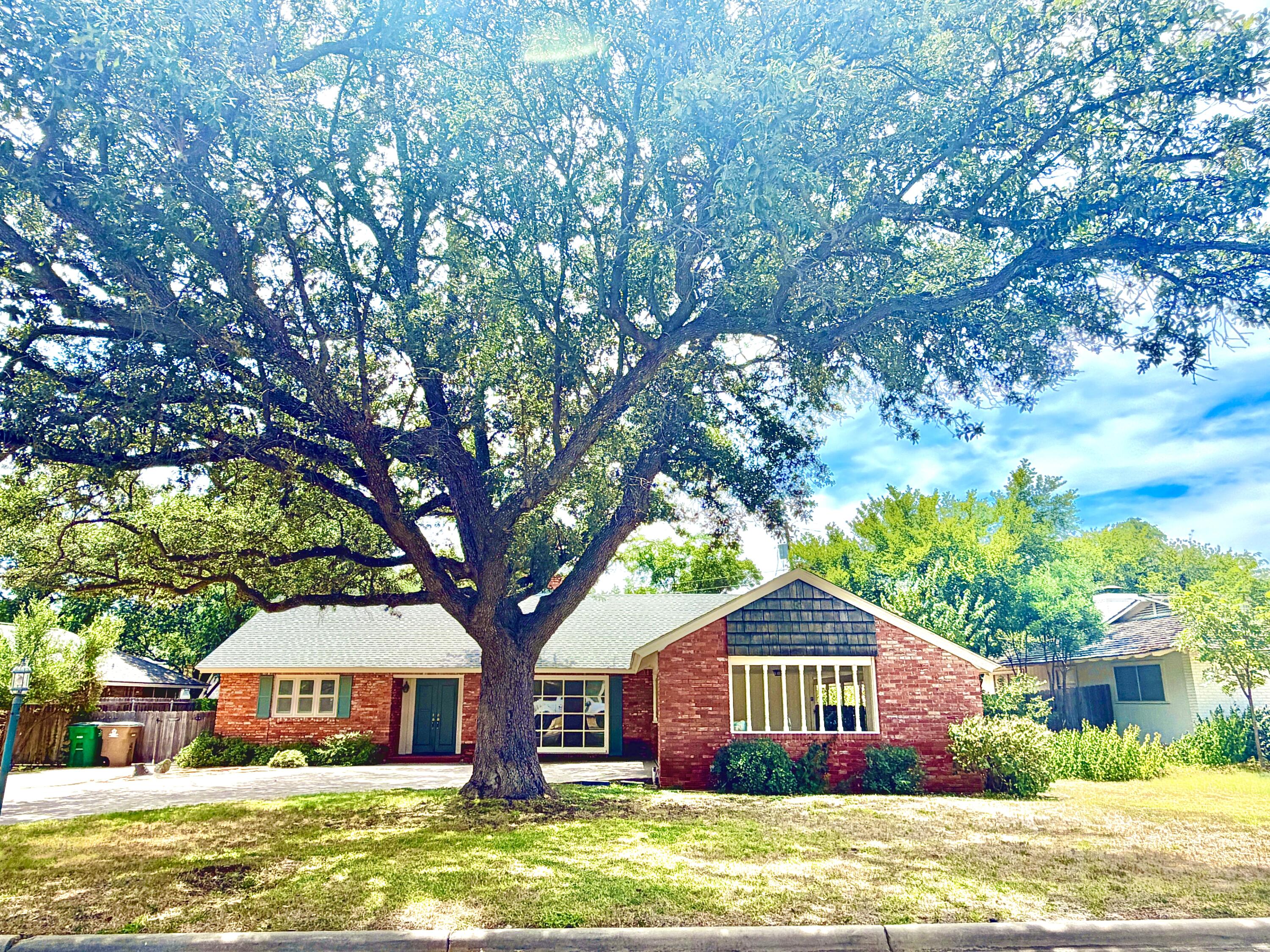 2129 Sul Ross Street Property Photo 2