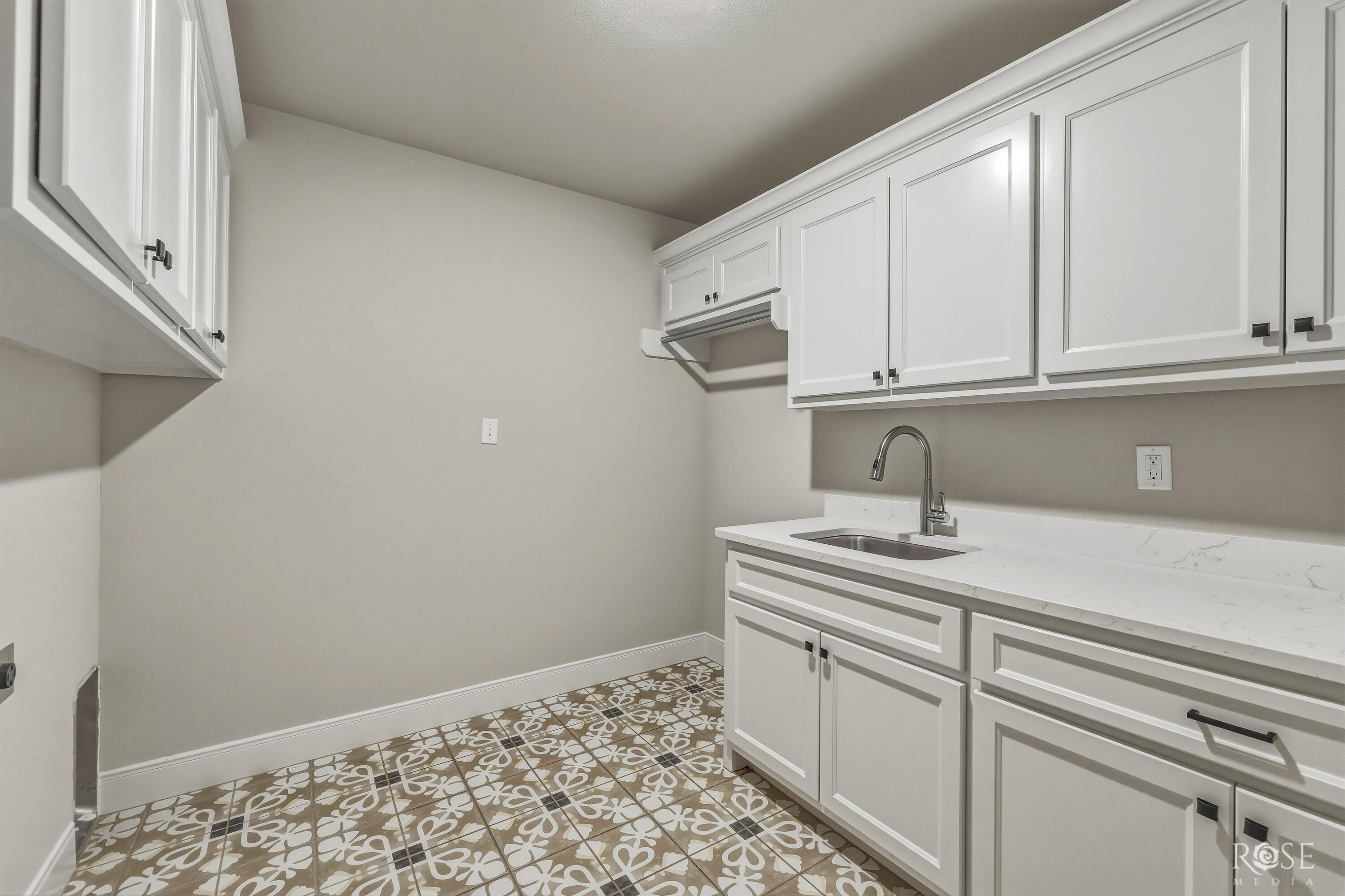 8353 Chad Road Property Photo 4