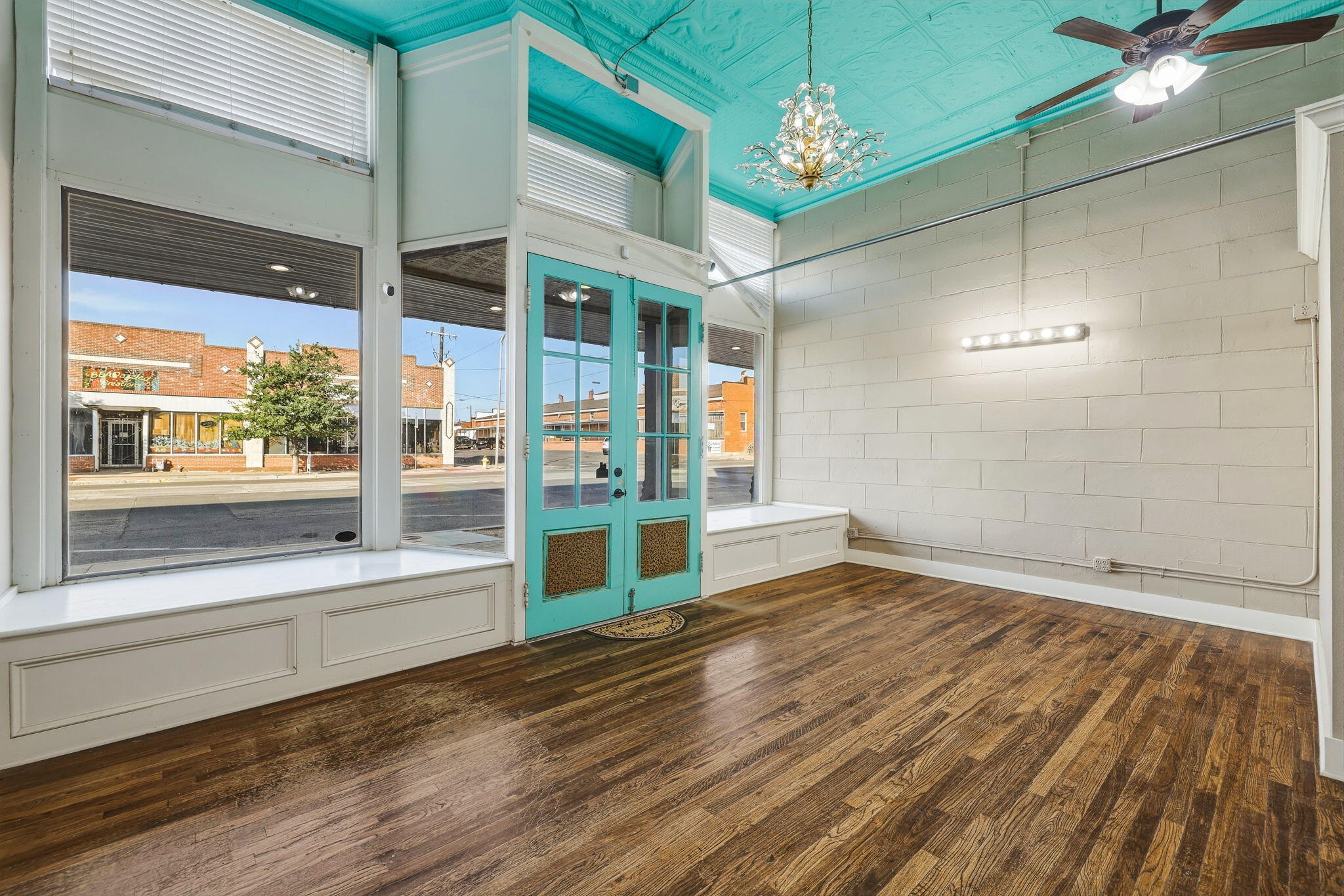 318 N Chadbourne Street Property Photo 9