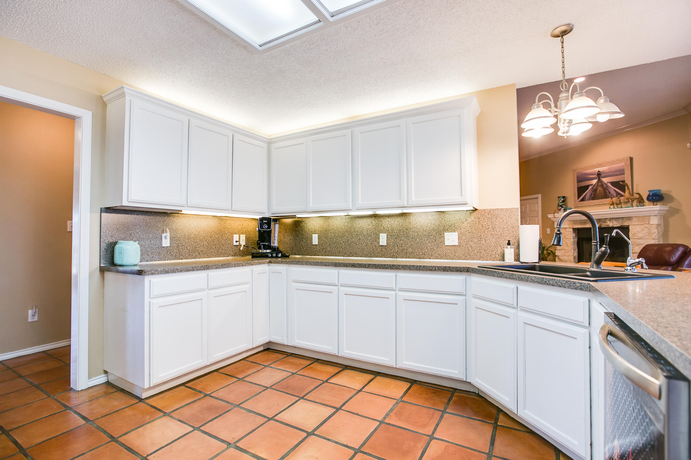 5909 Sussex Place Property Photo 13