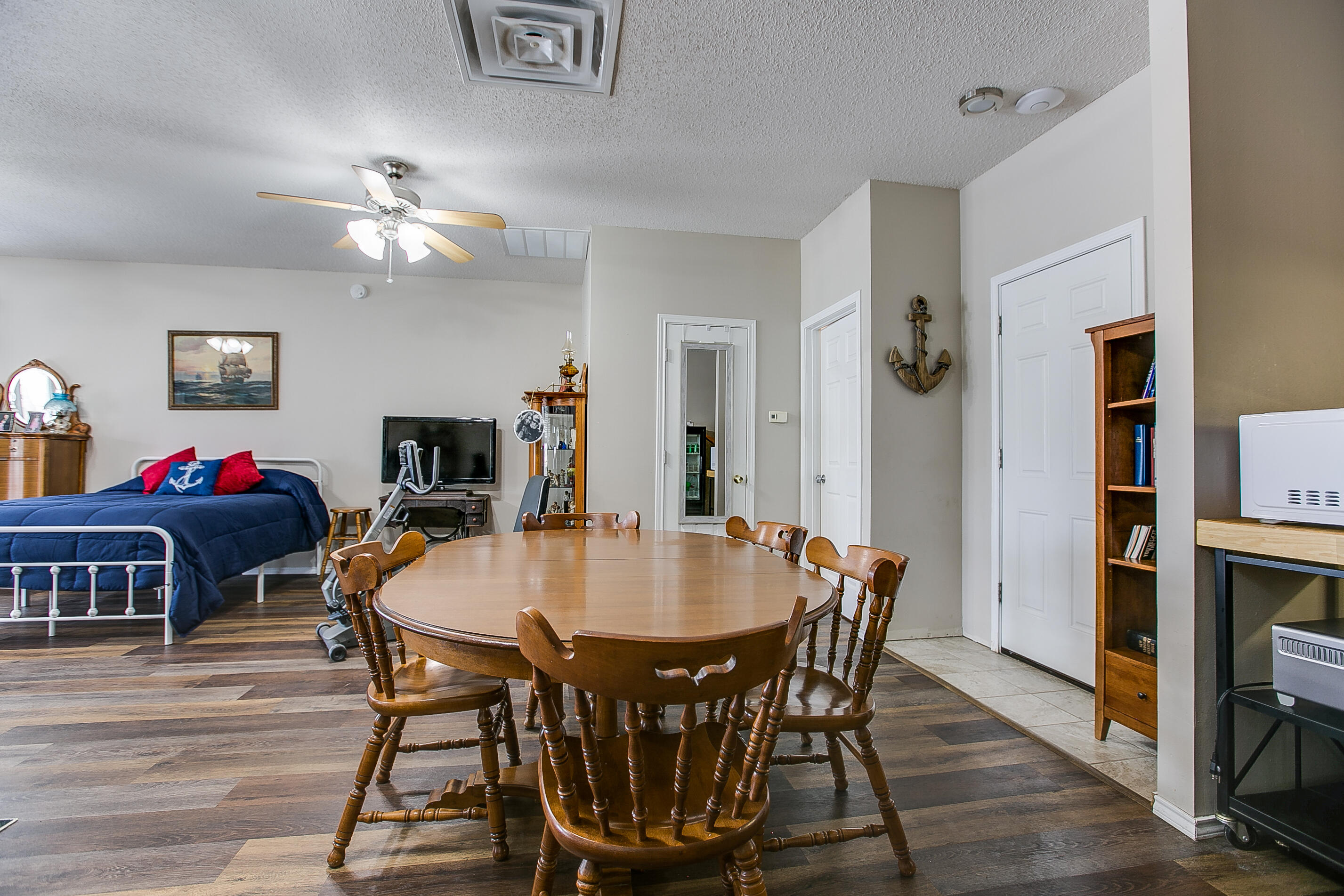 5909 Sussex Place Property Photo 40