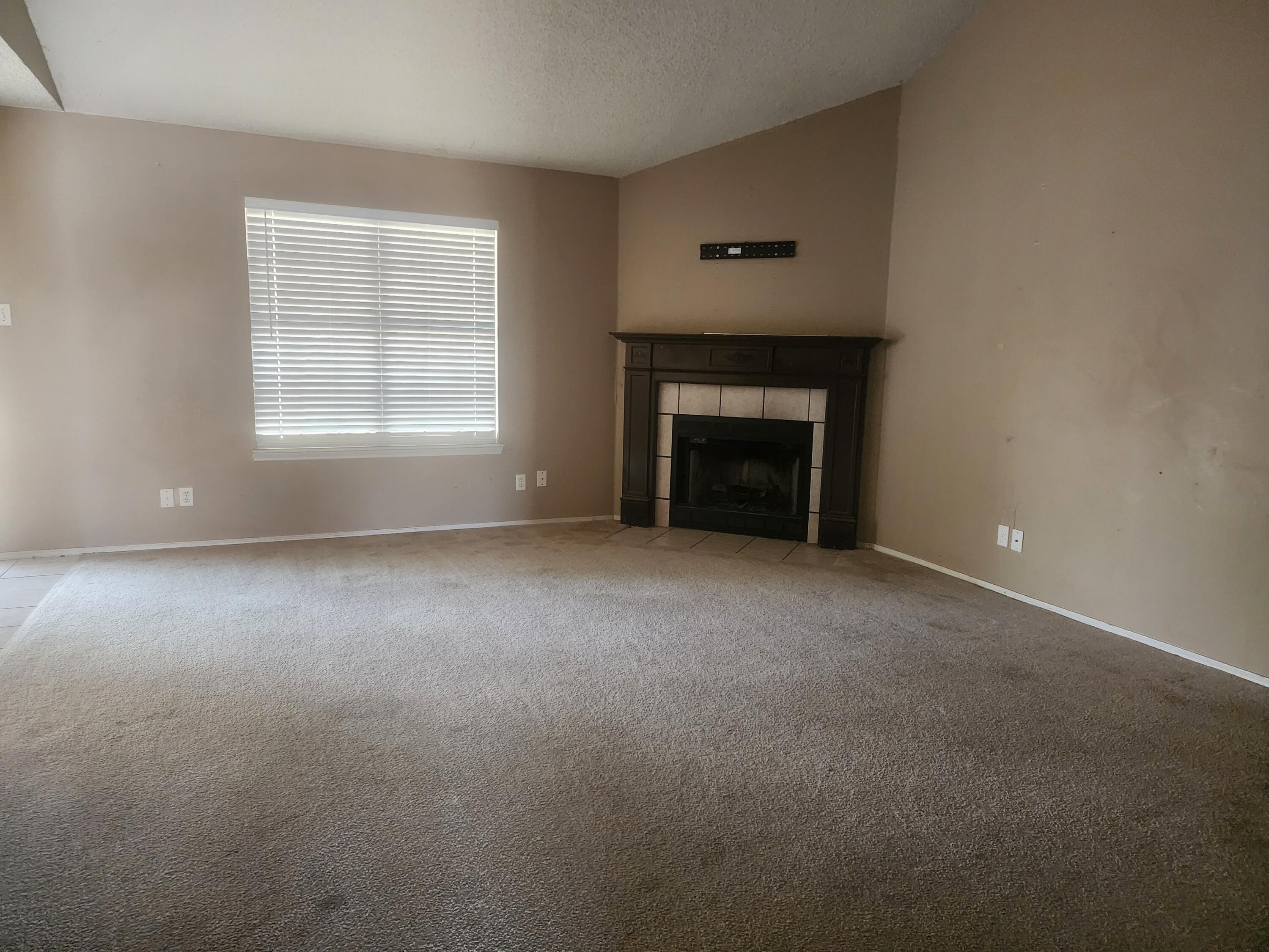 1224 June Lane Property Photo 2