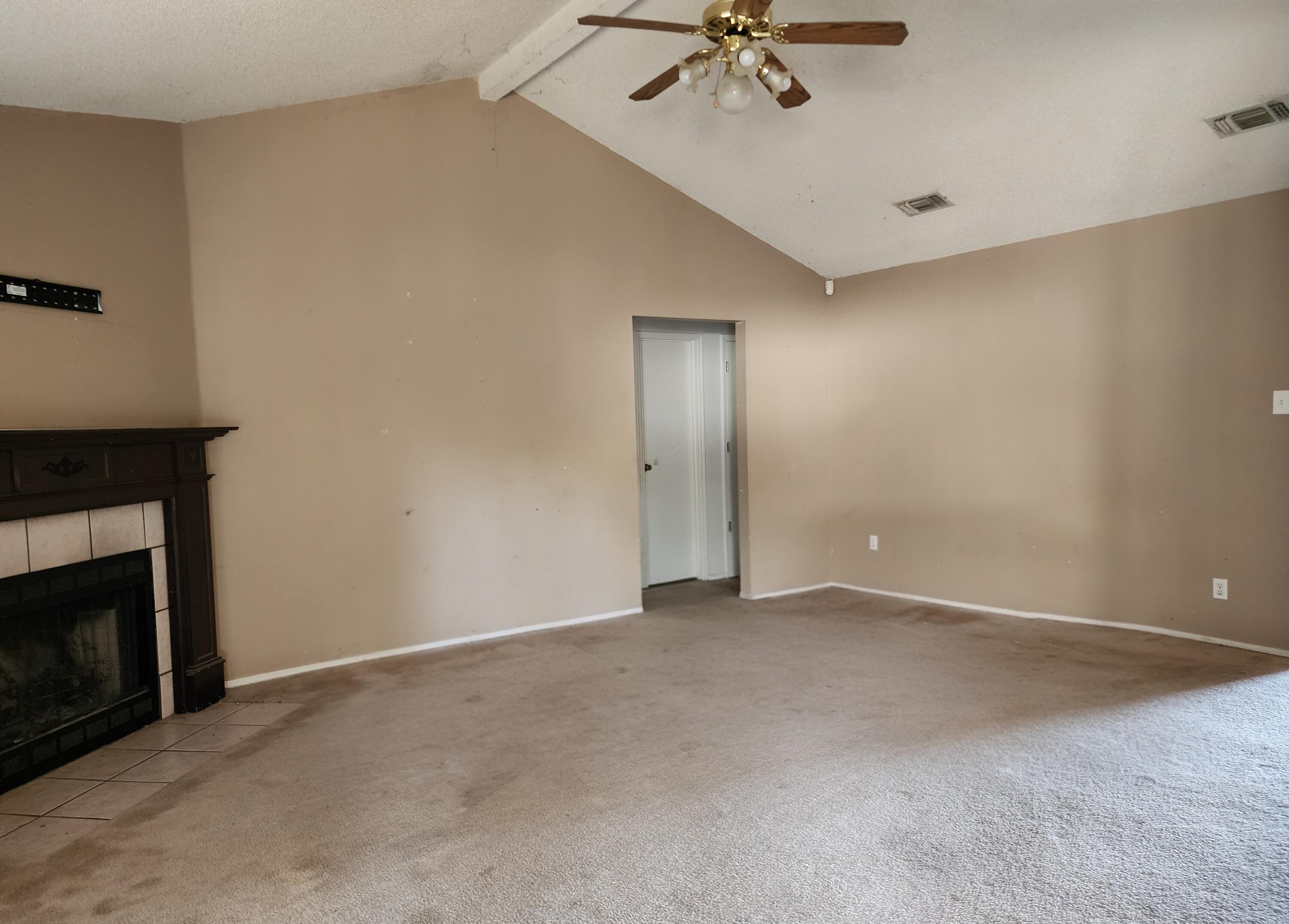 1224 June Lane Property Photo 3