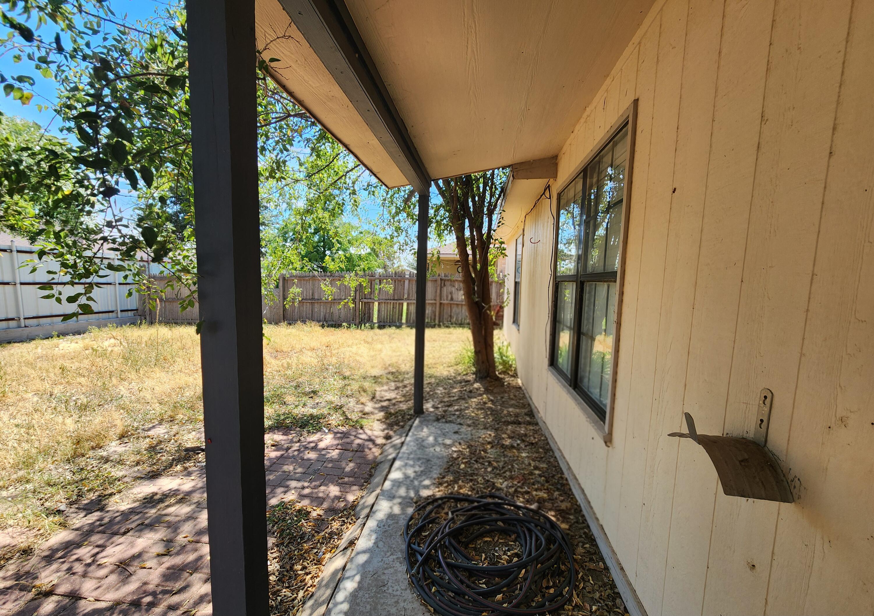 1224 June Lane Property Photo 9