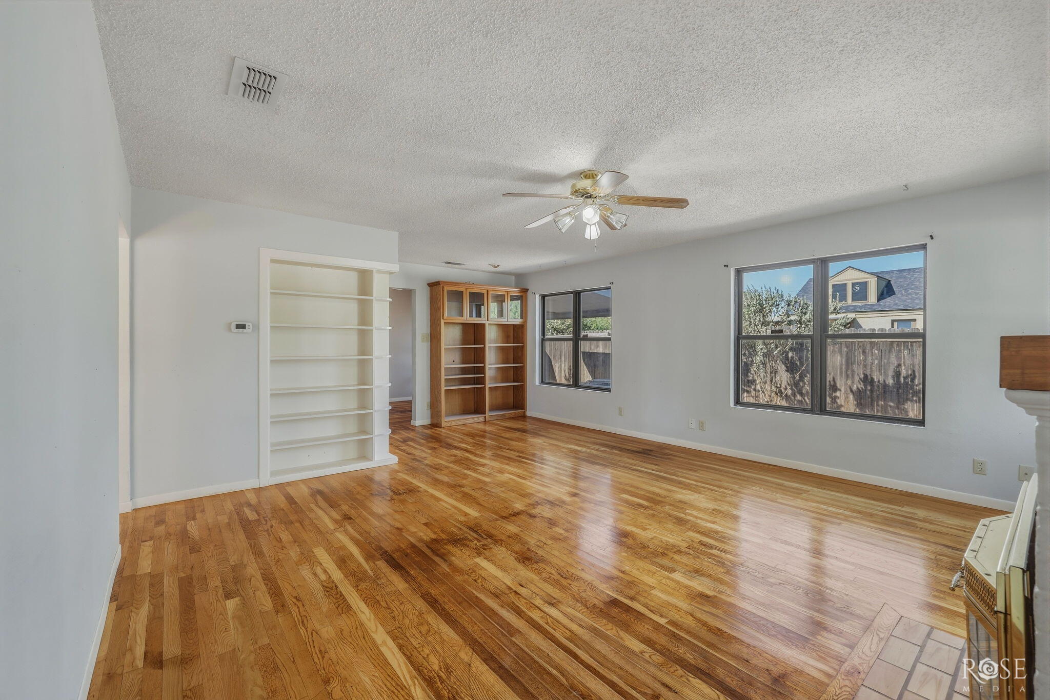 1815 W Avenue I Property Photo 6