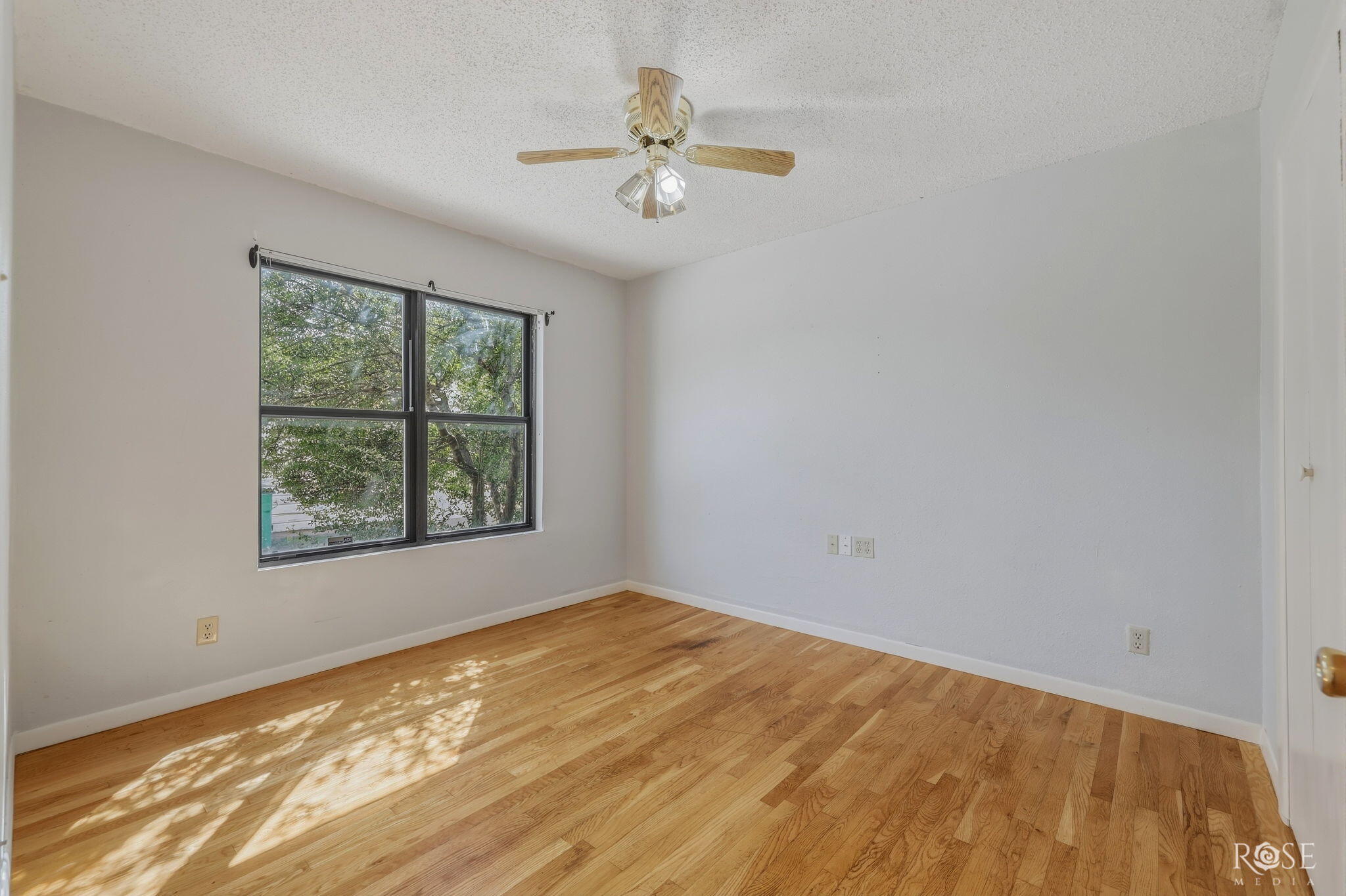 1815 W Avenue I Property Photo 7