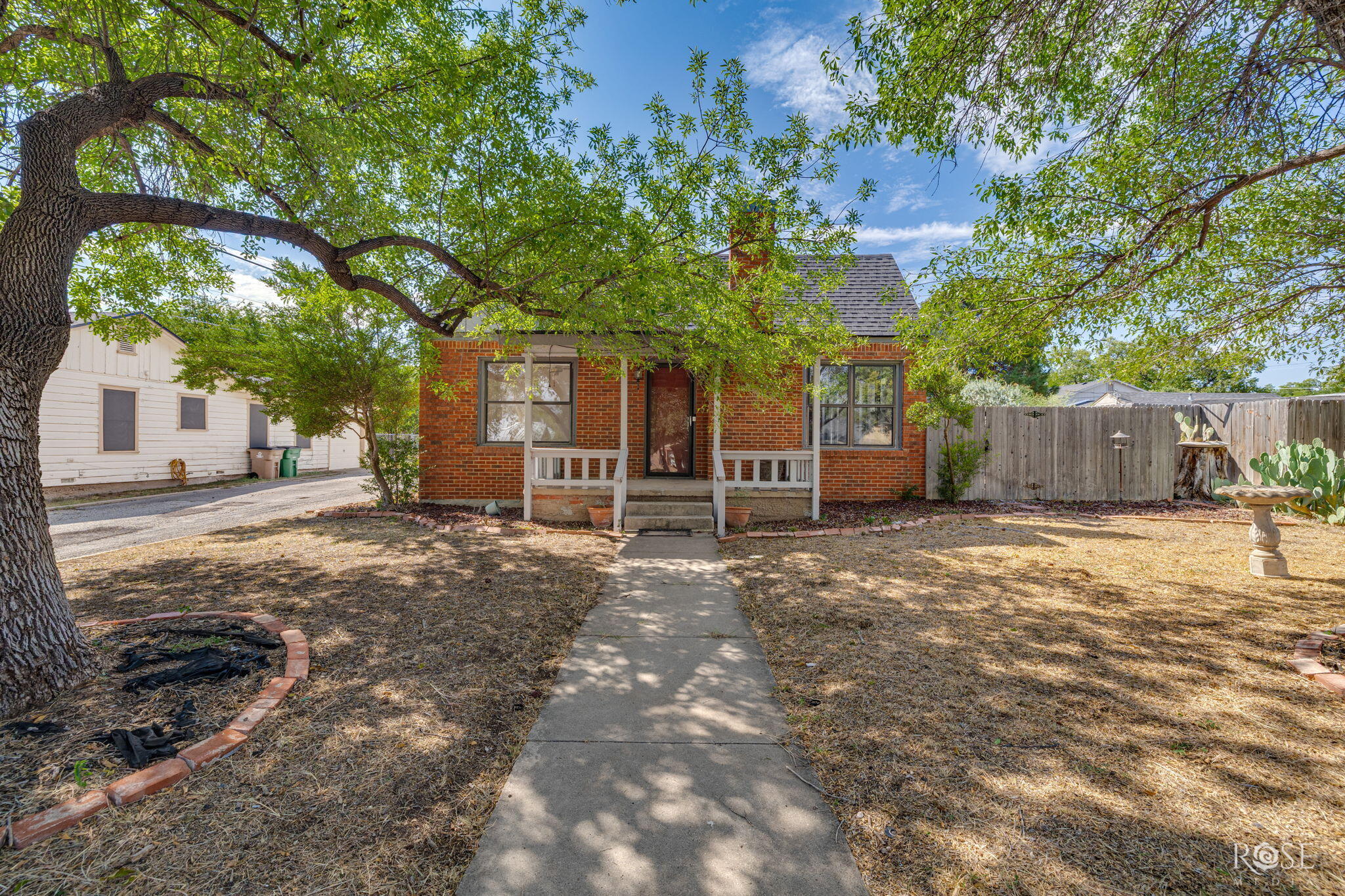 1815 W Avenue I Property Photo 24