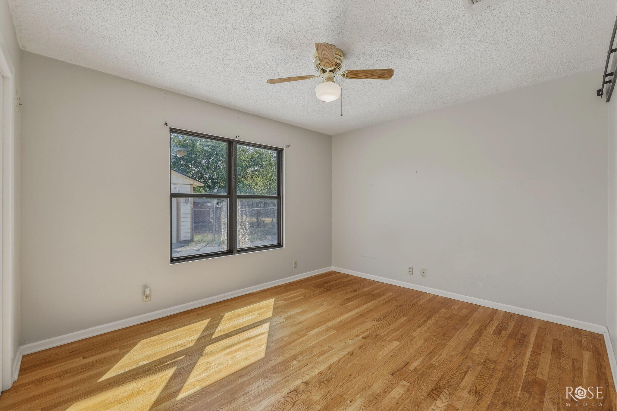 1815 W Avenue I Property Photo 30