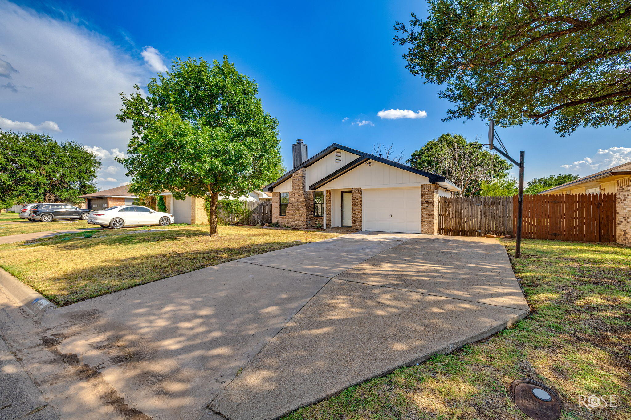 443 Mimosa Drive Property Photo 3