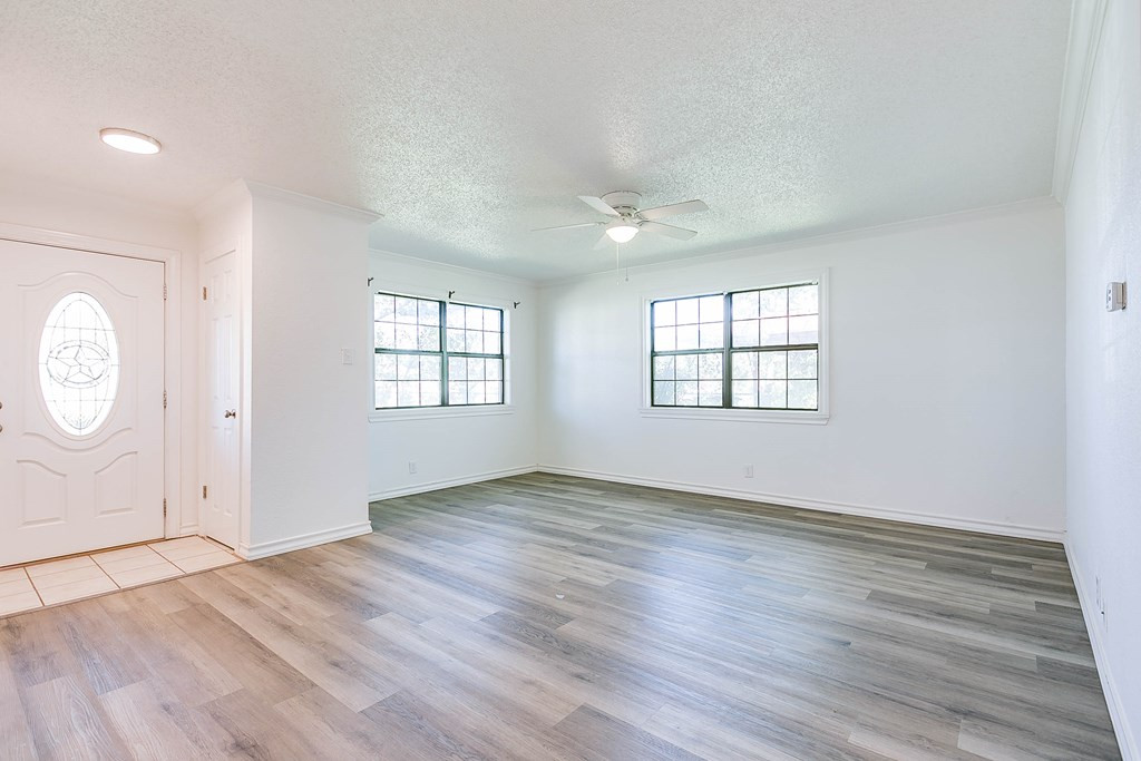 113 Maryland Street Property Photo 3
