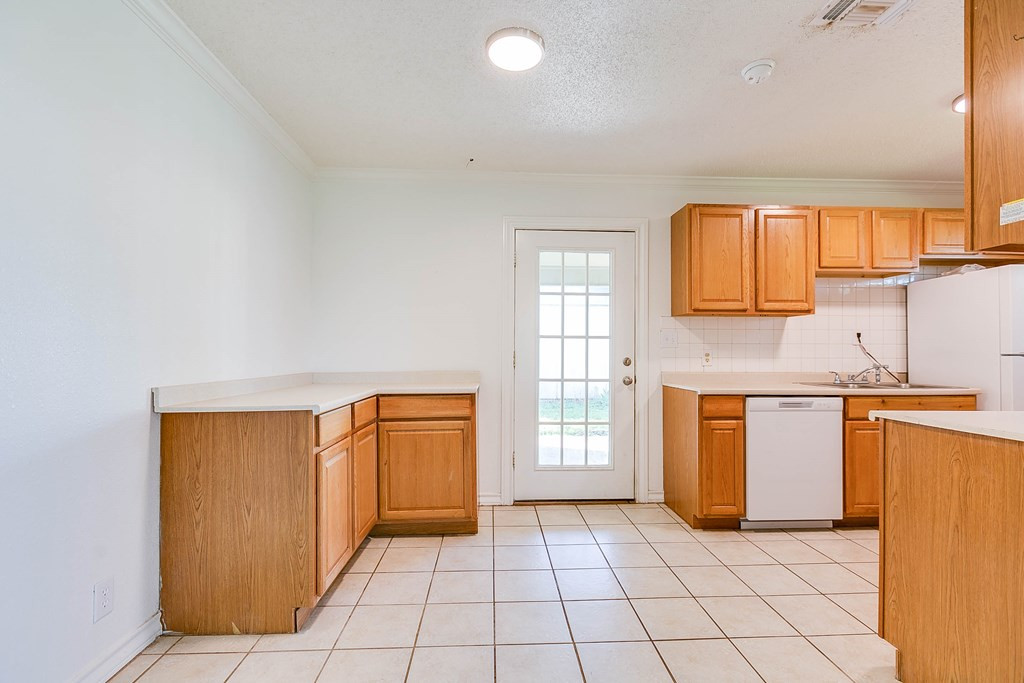 113 Maryland Street Property Photo 7