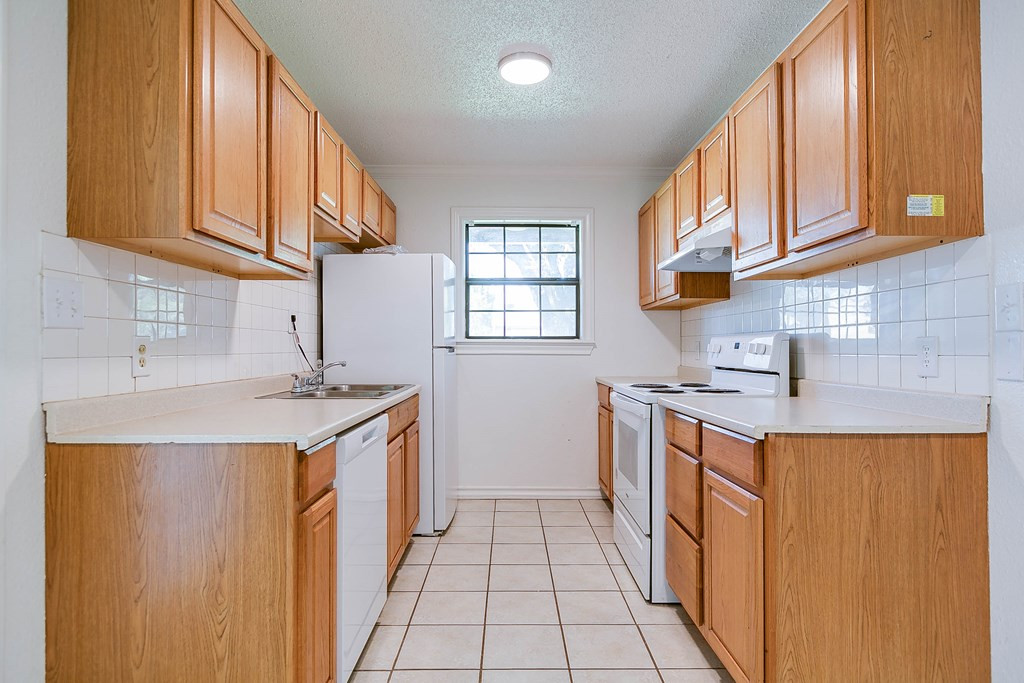 113 Maryland Street Property Photo 8