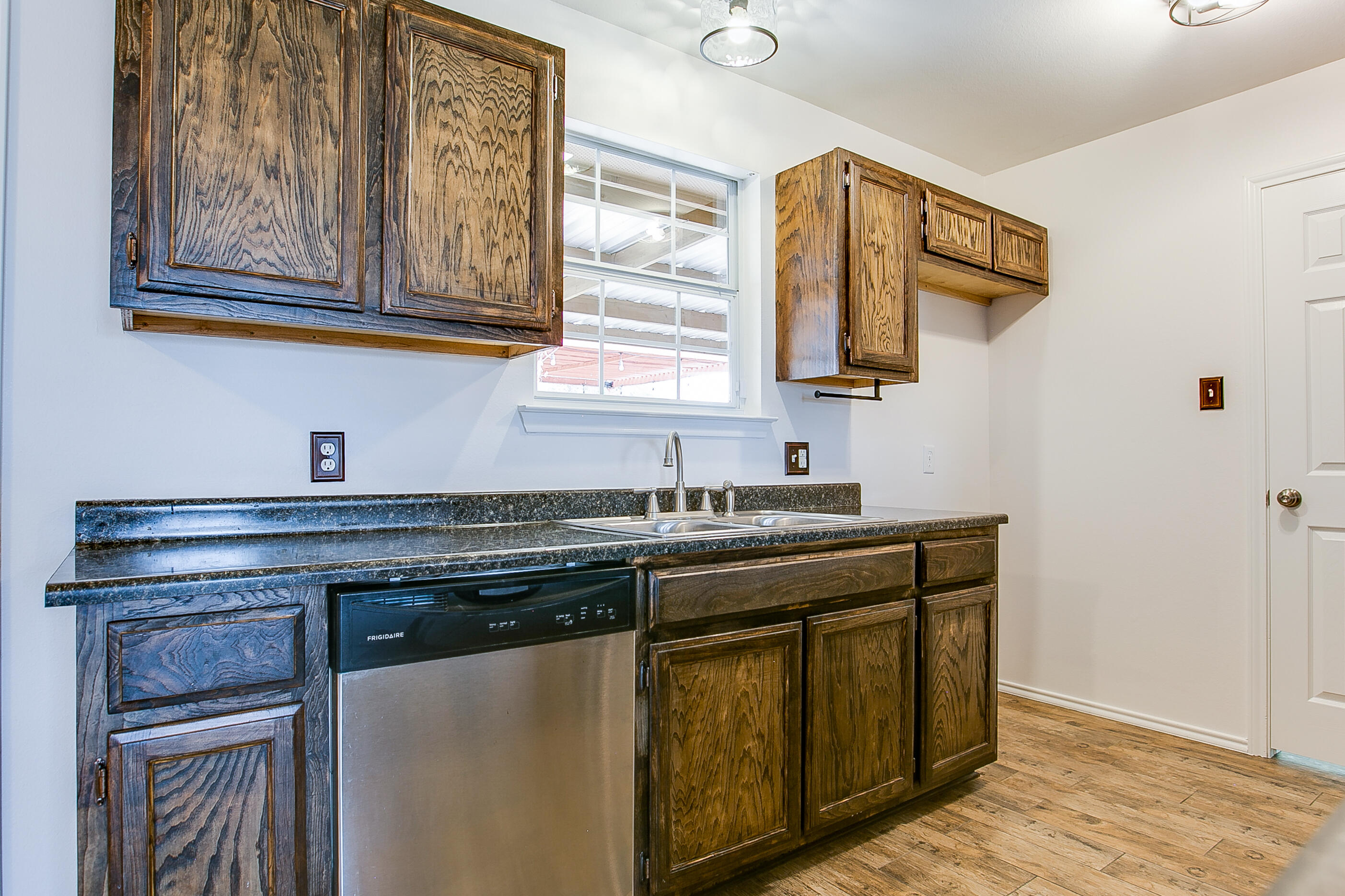 1610 Cloud Street Property Photo 12