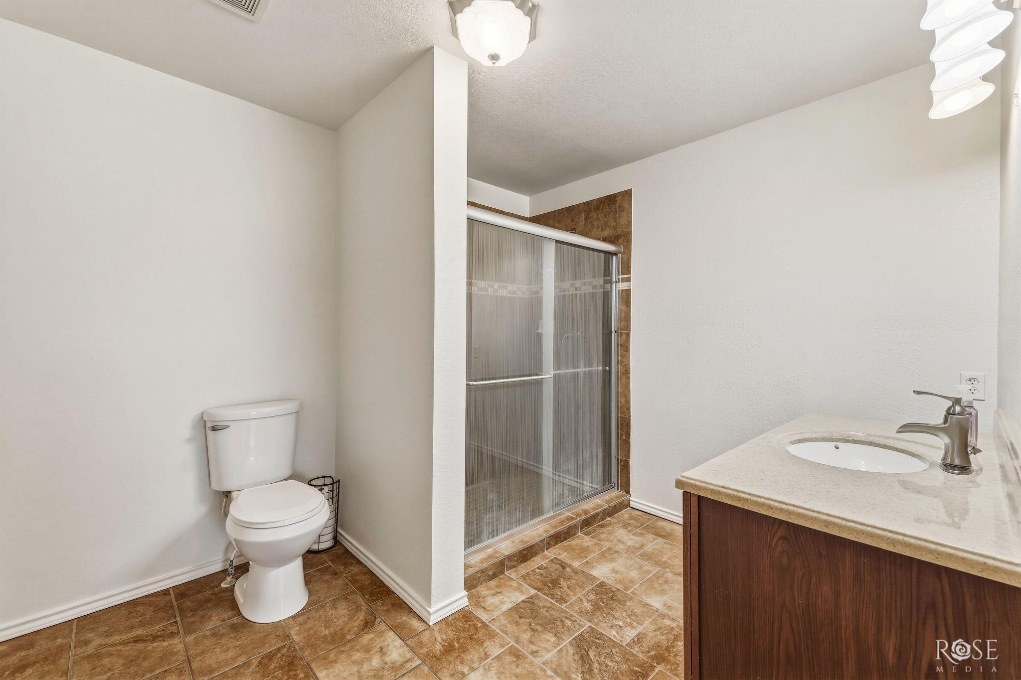 9697 Swain Road Property Photo 8