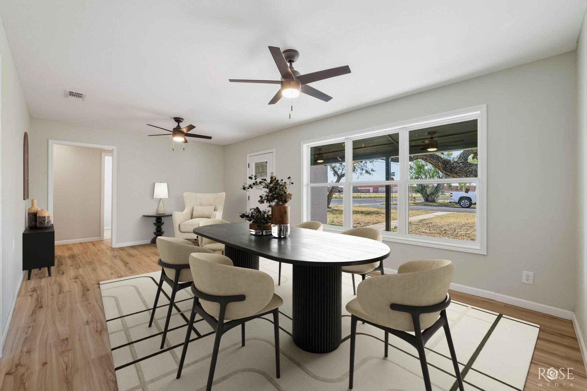 318 Glenmore Drive Property Photo 10