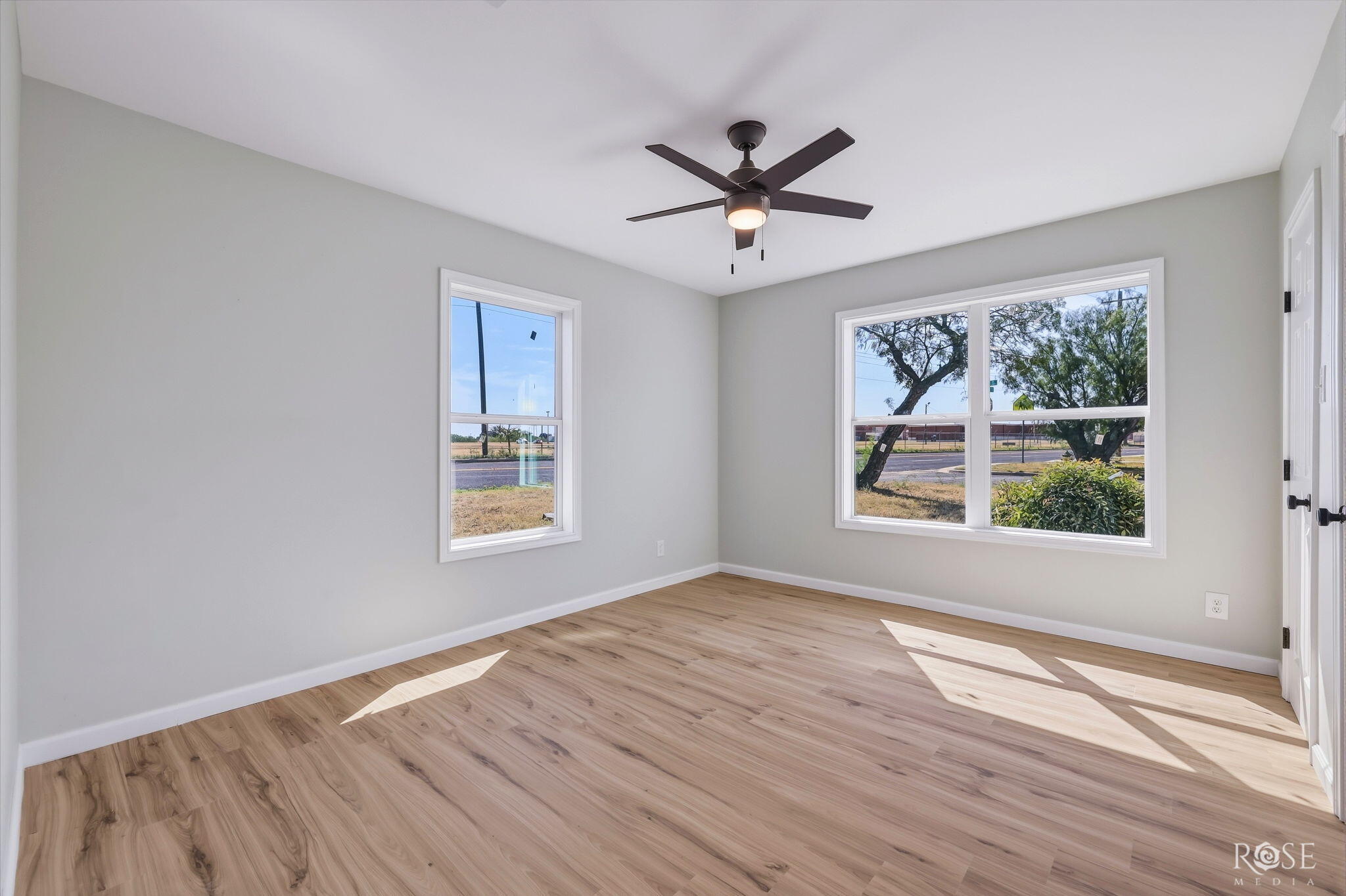318 Glenmore Drive Property Photo 23