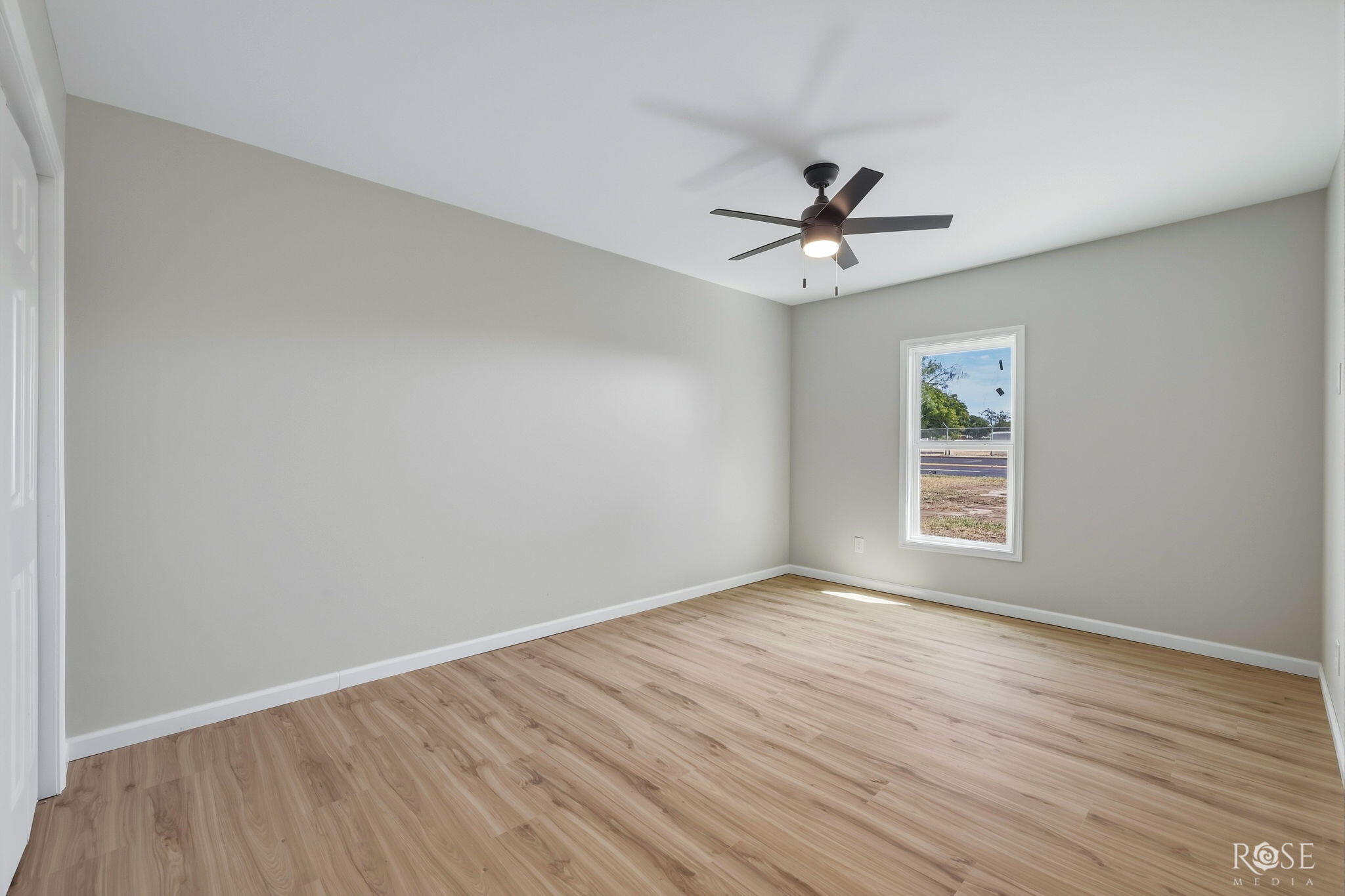 318 Glenmore Drive Property Photo 24