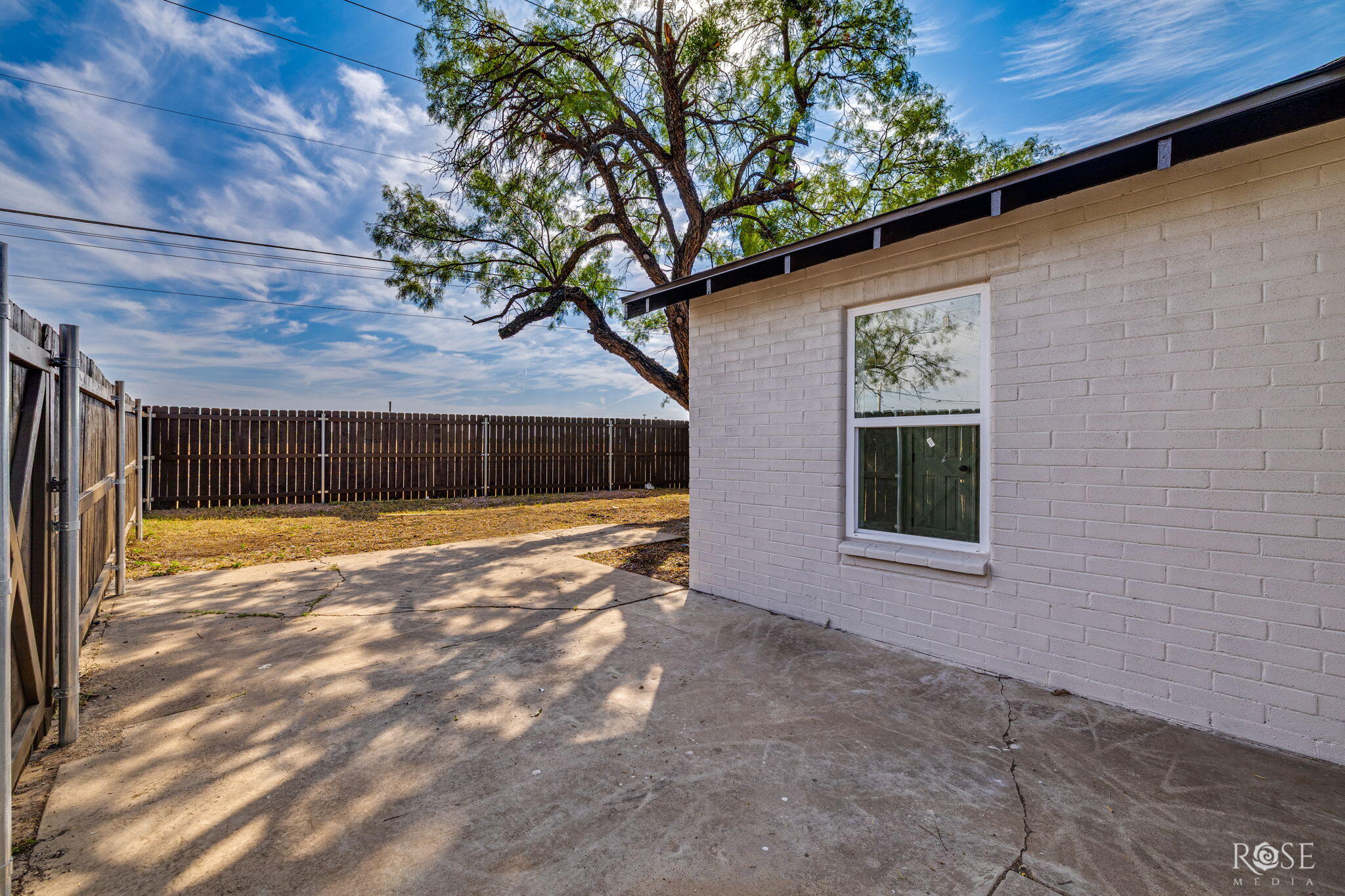 318 Glenmore Drive Property Photo 25