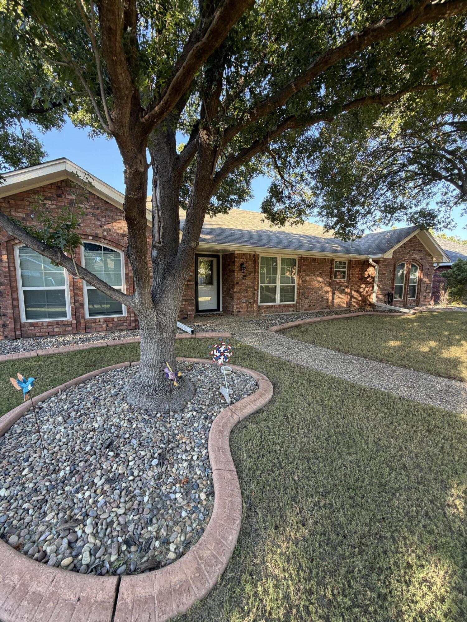 3314 Maplewood Drive Property Photo 1