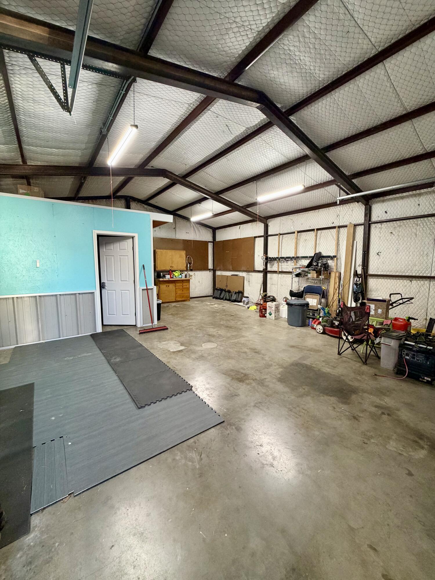 3314 Maplewood Drive Property Photo 31