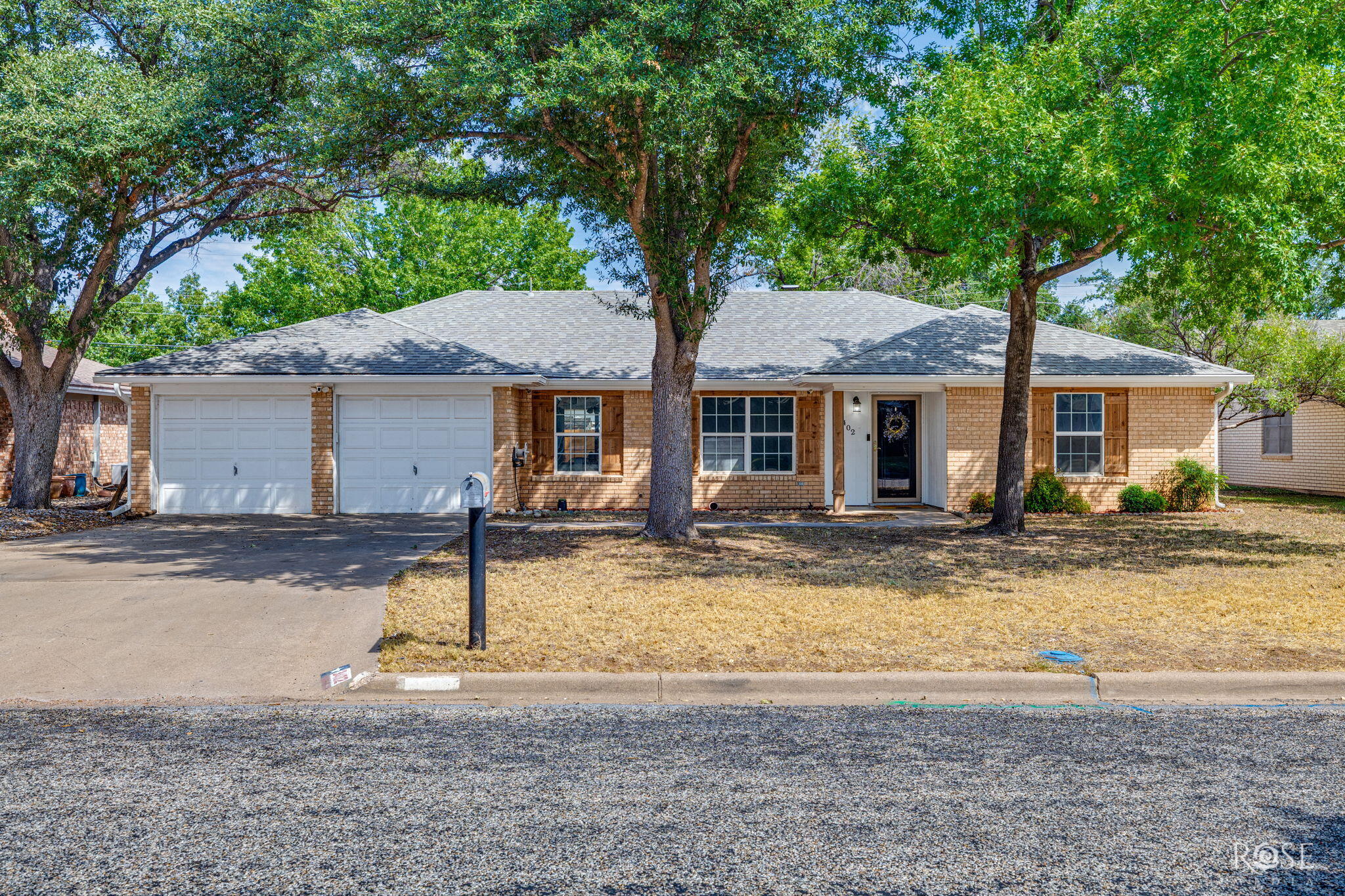 3402 Chatterton Drive Property Photo 1