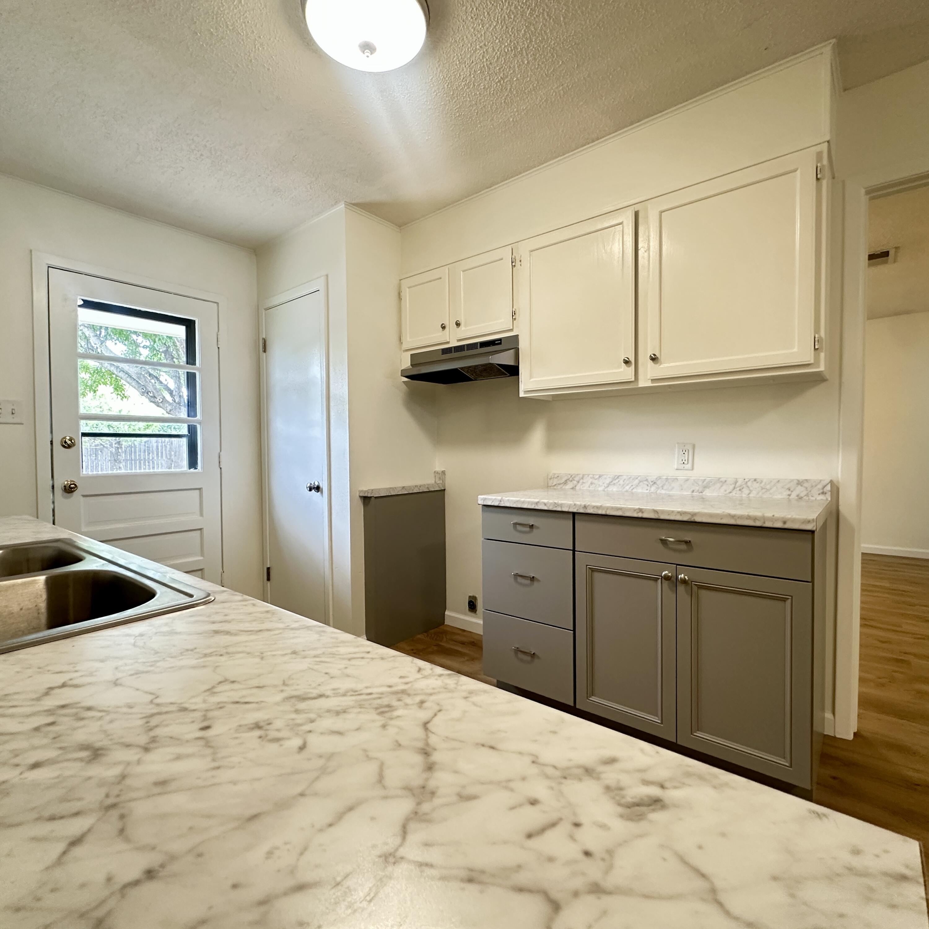 1002 Alpha Circle Property Photo 6