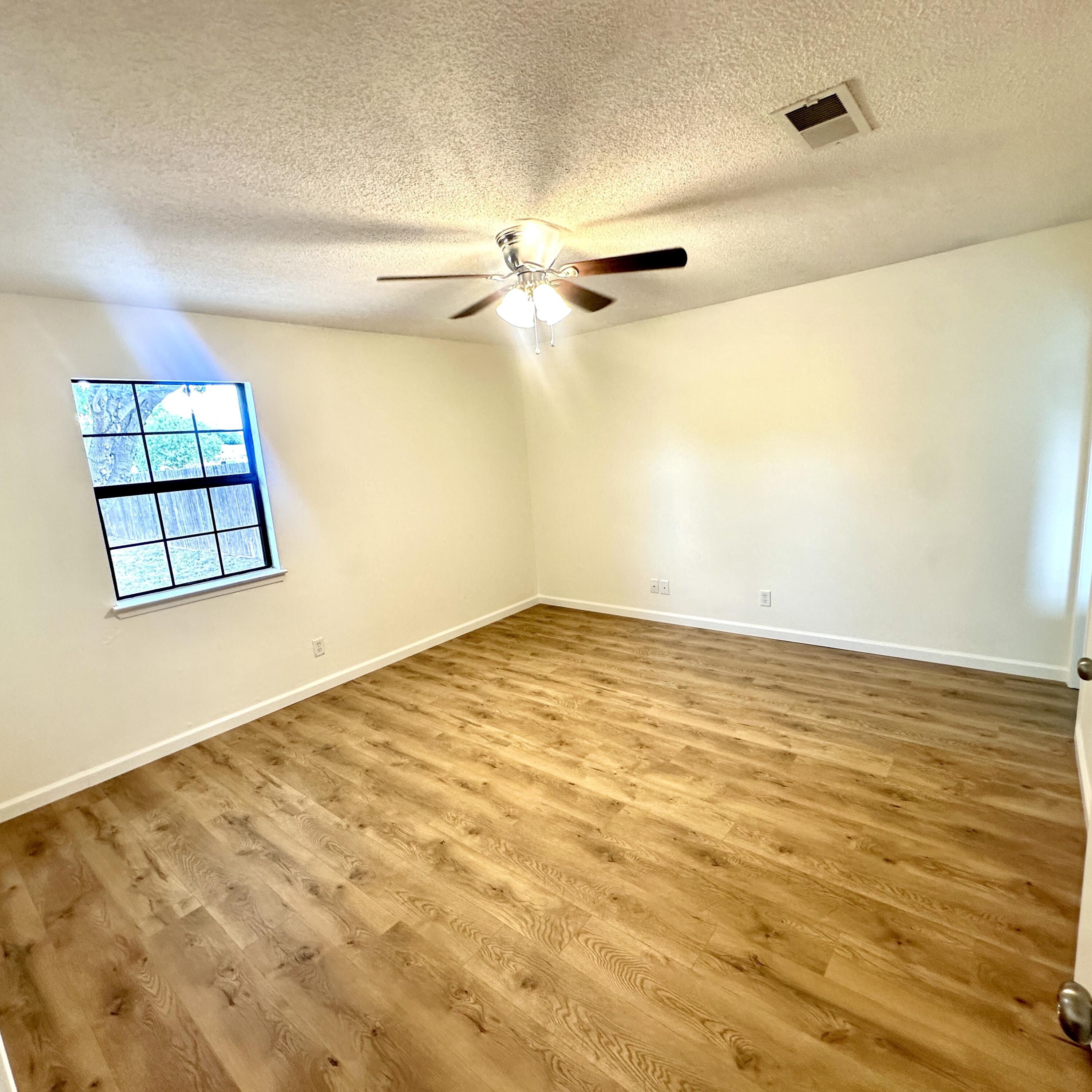 1002 Alpha Circle Property Photo 9