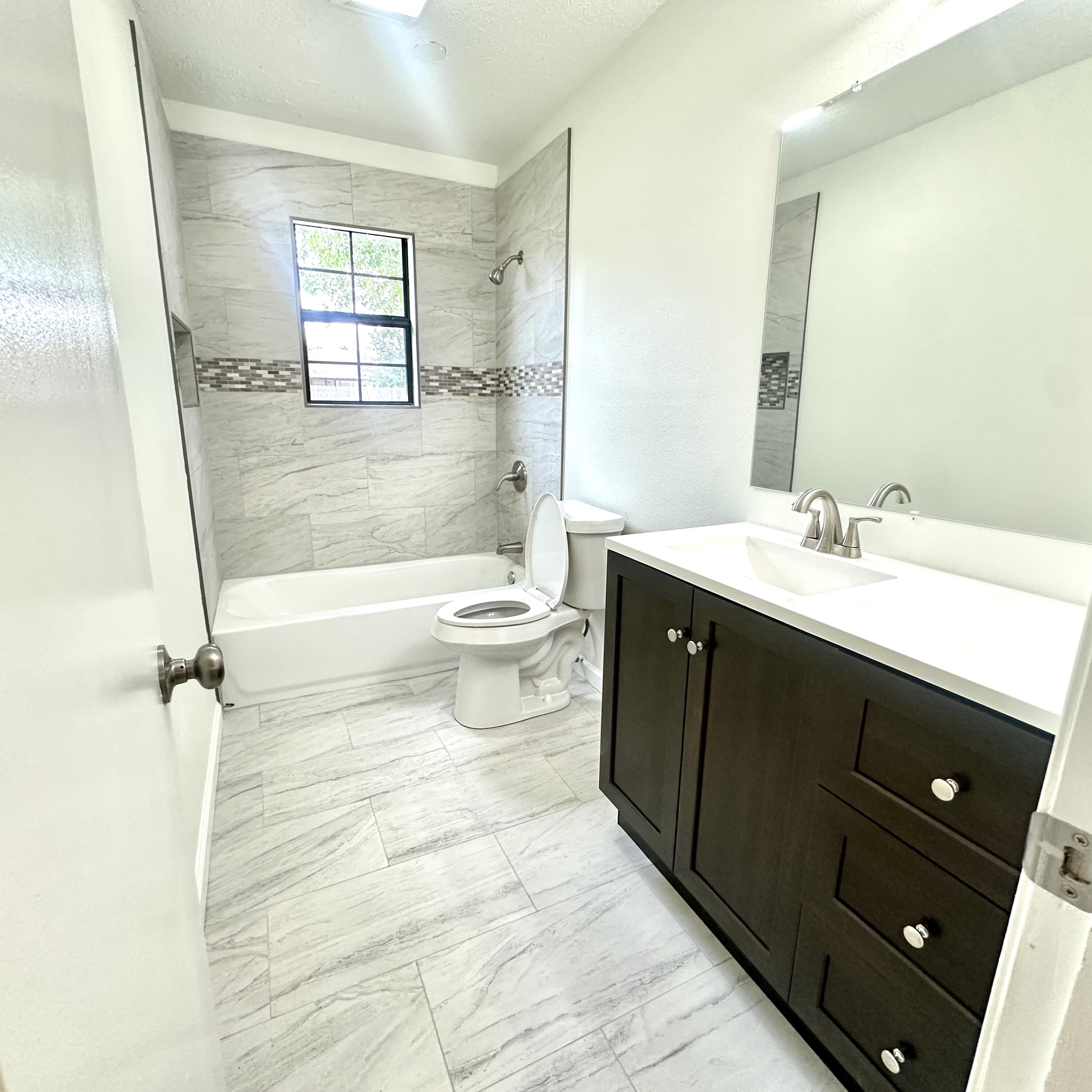 1002 Alpha Circle Property Photo 13