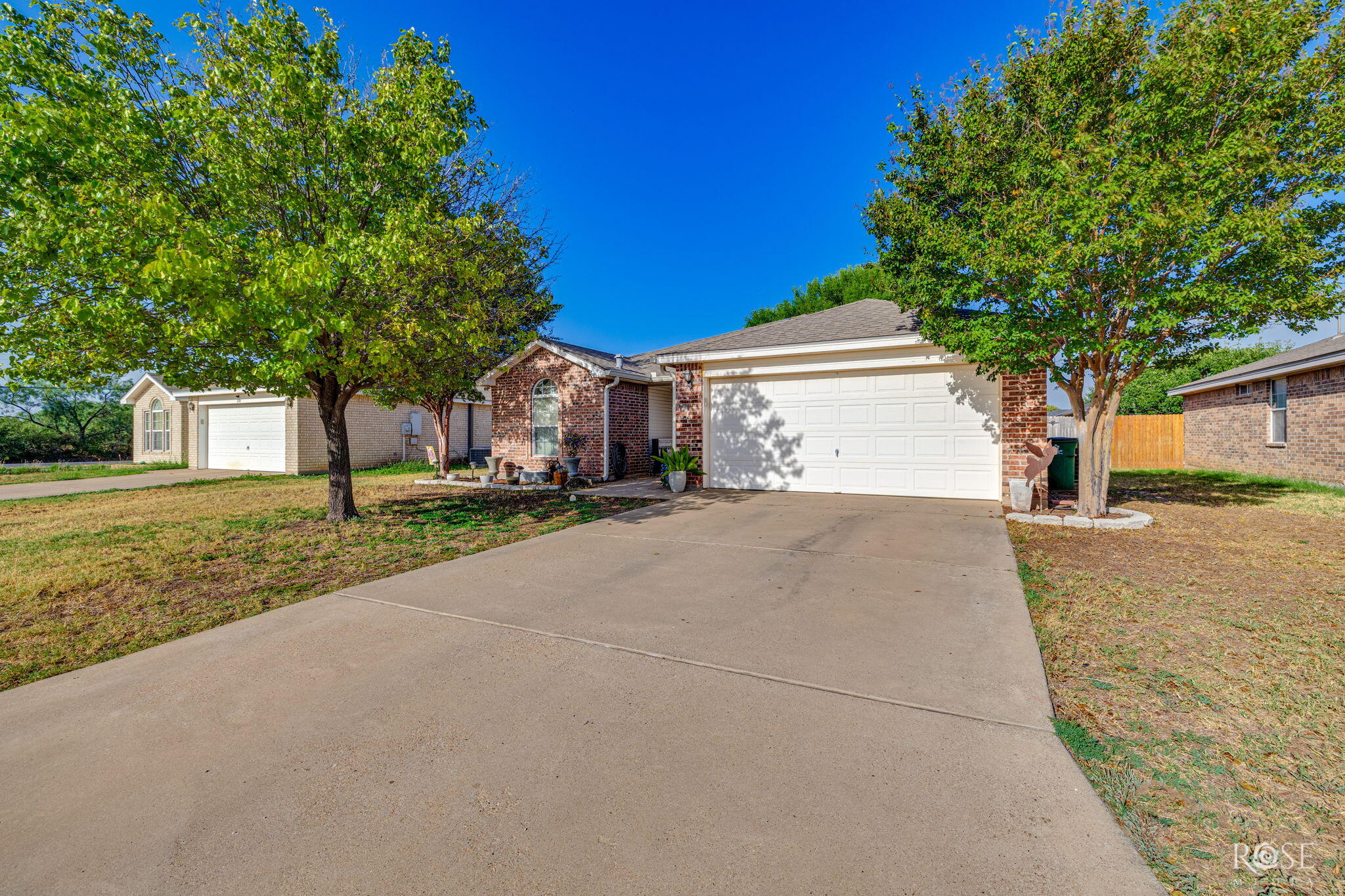 1203 Wallace Lane Property Photo 3
